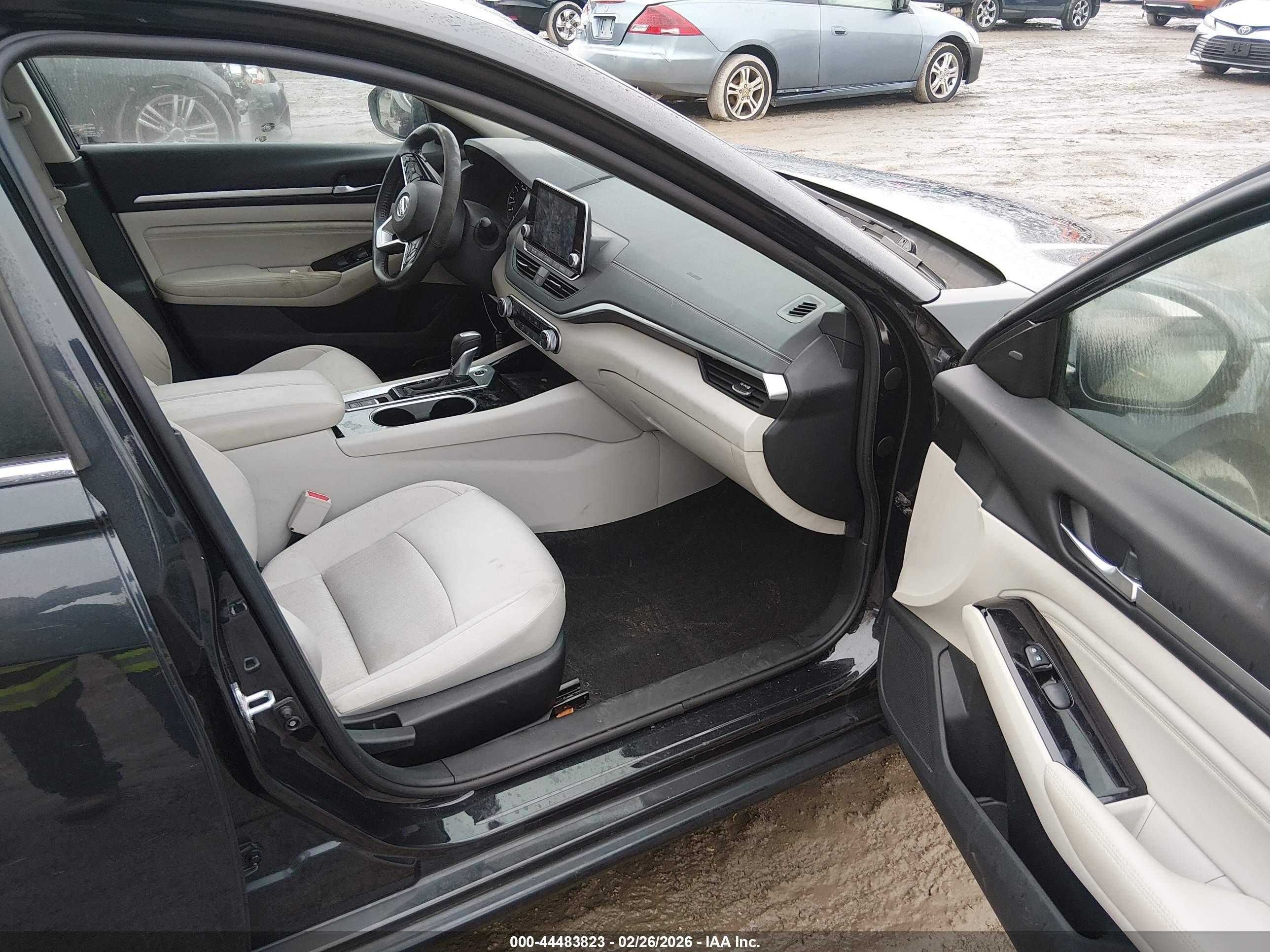 NISSAN ALTIMA image 5