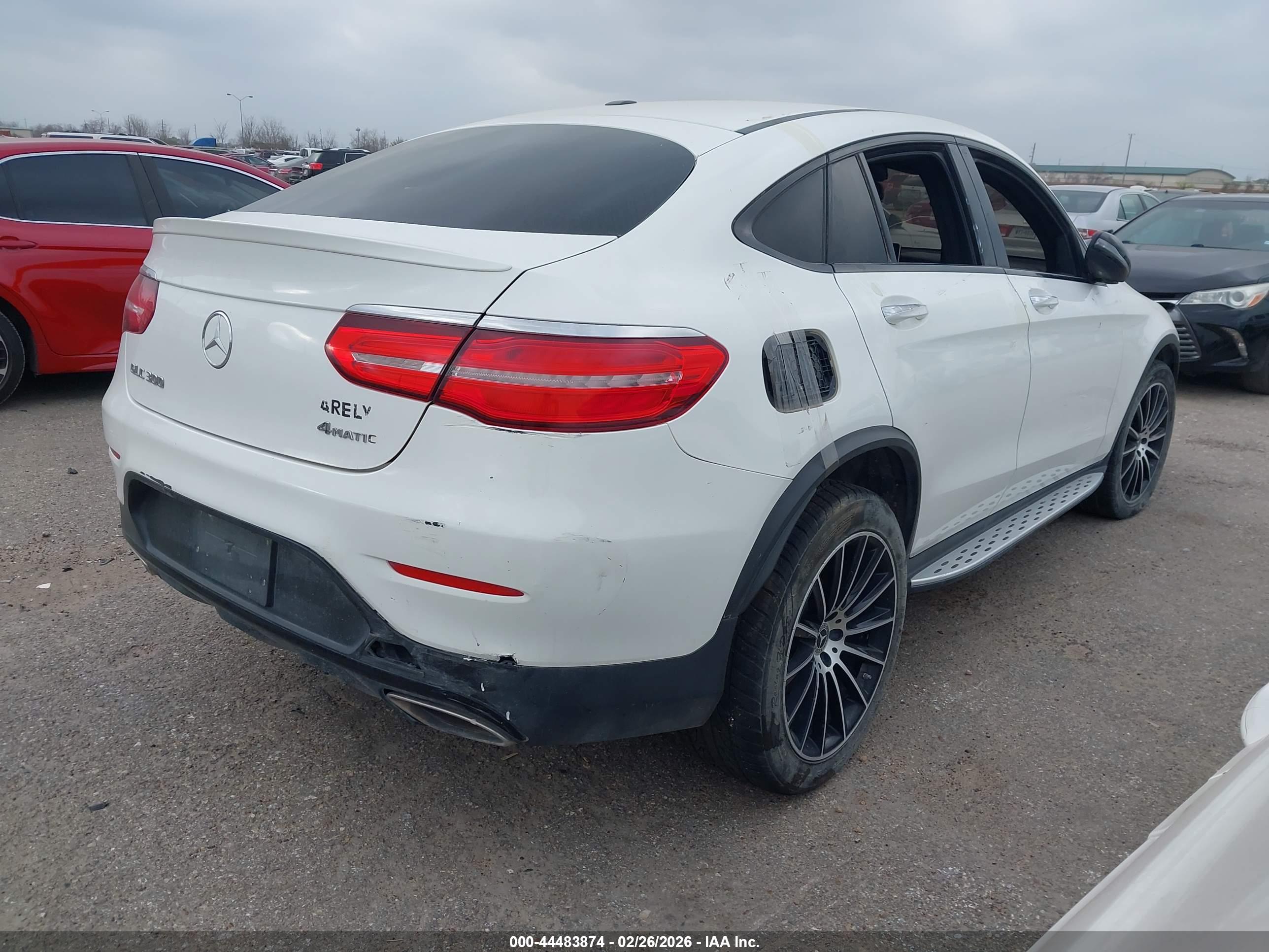 MERCEDES-BENZ GLC image 4