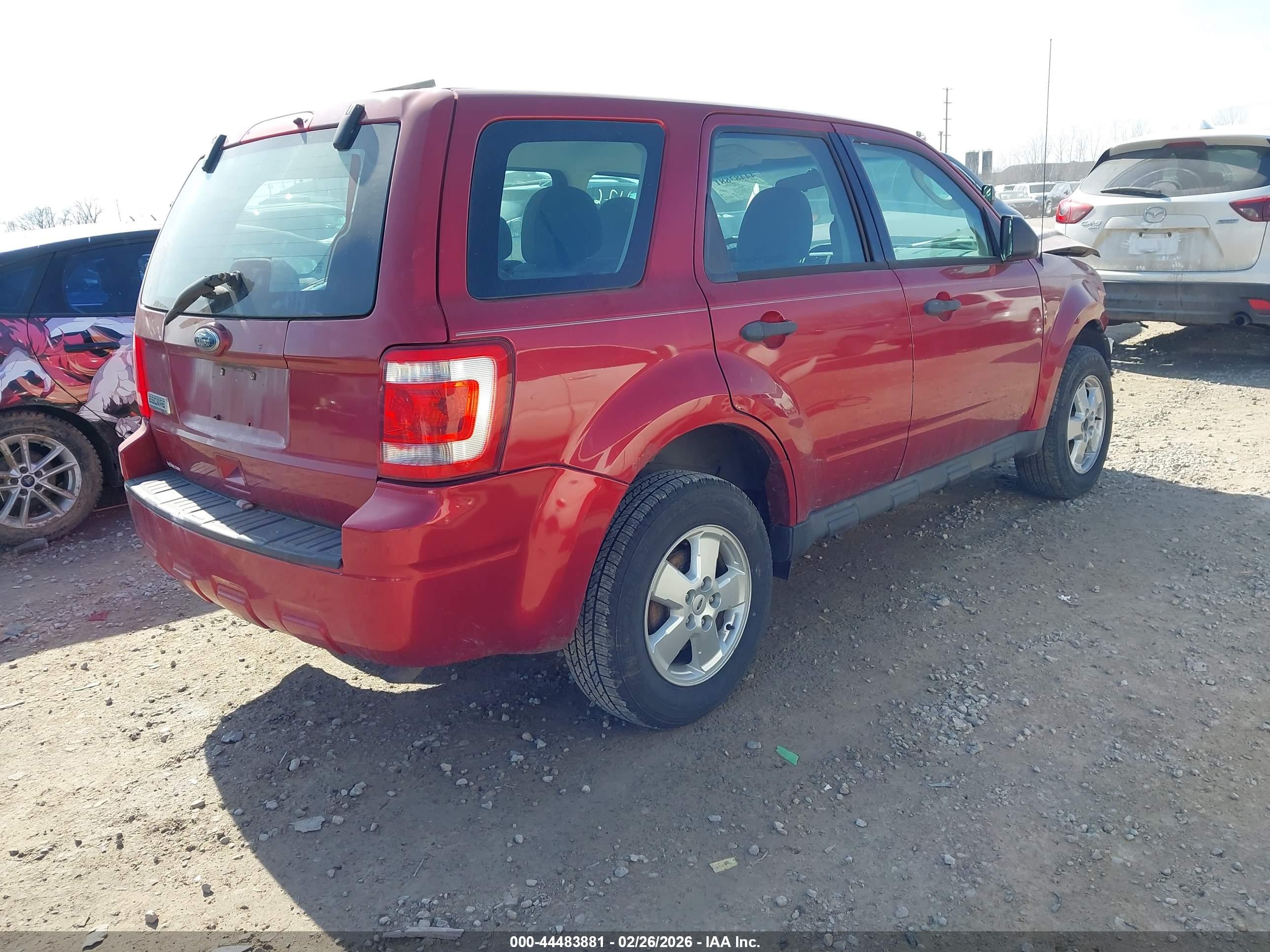 FORD ESCAPE image 4