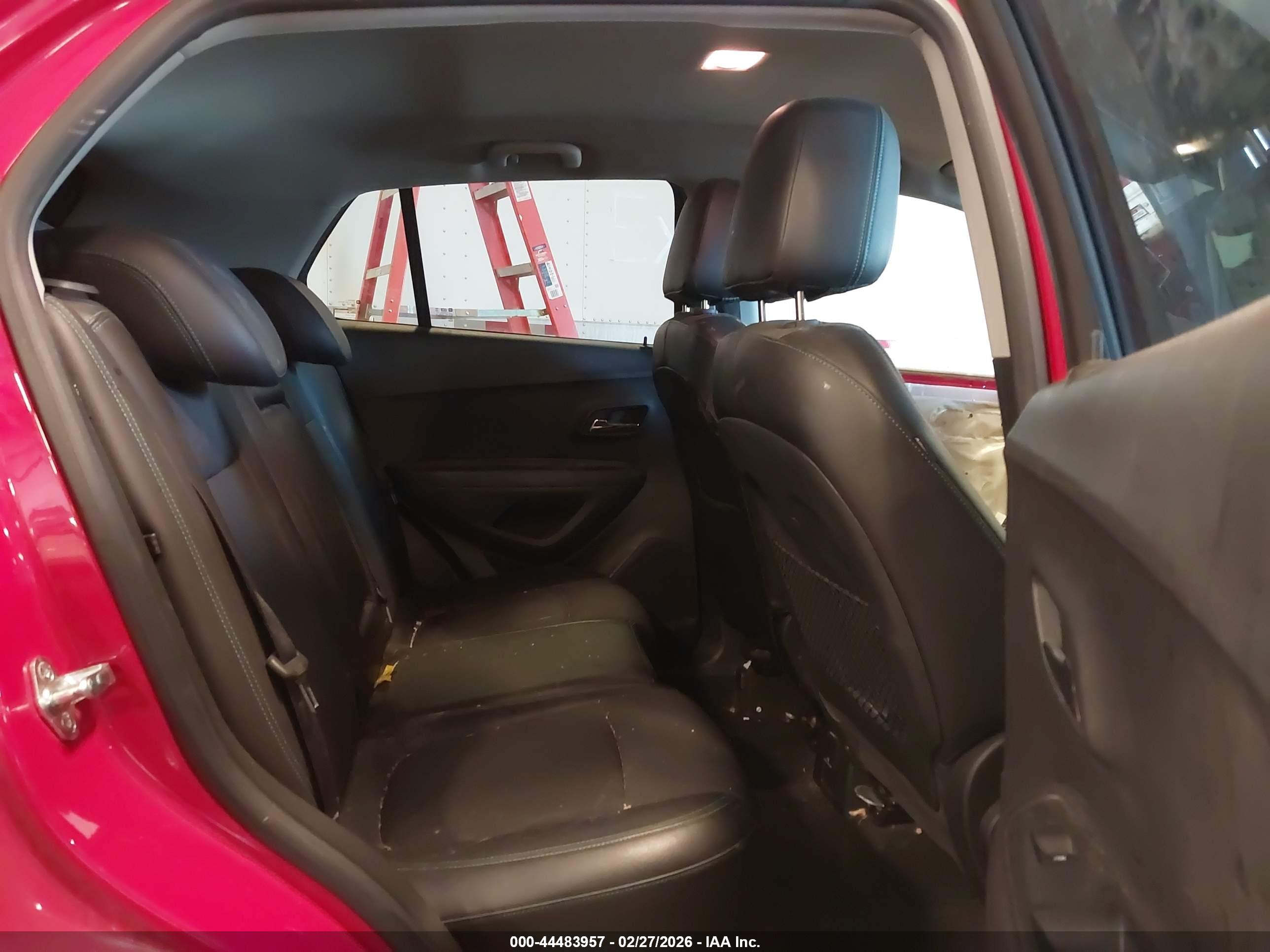 CHEVROLET TRAX image 8