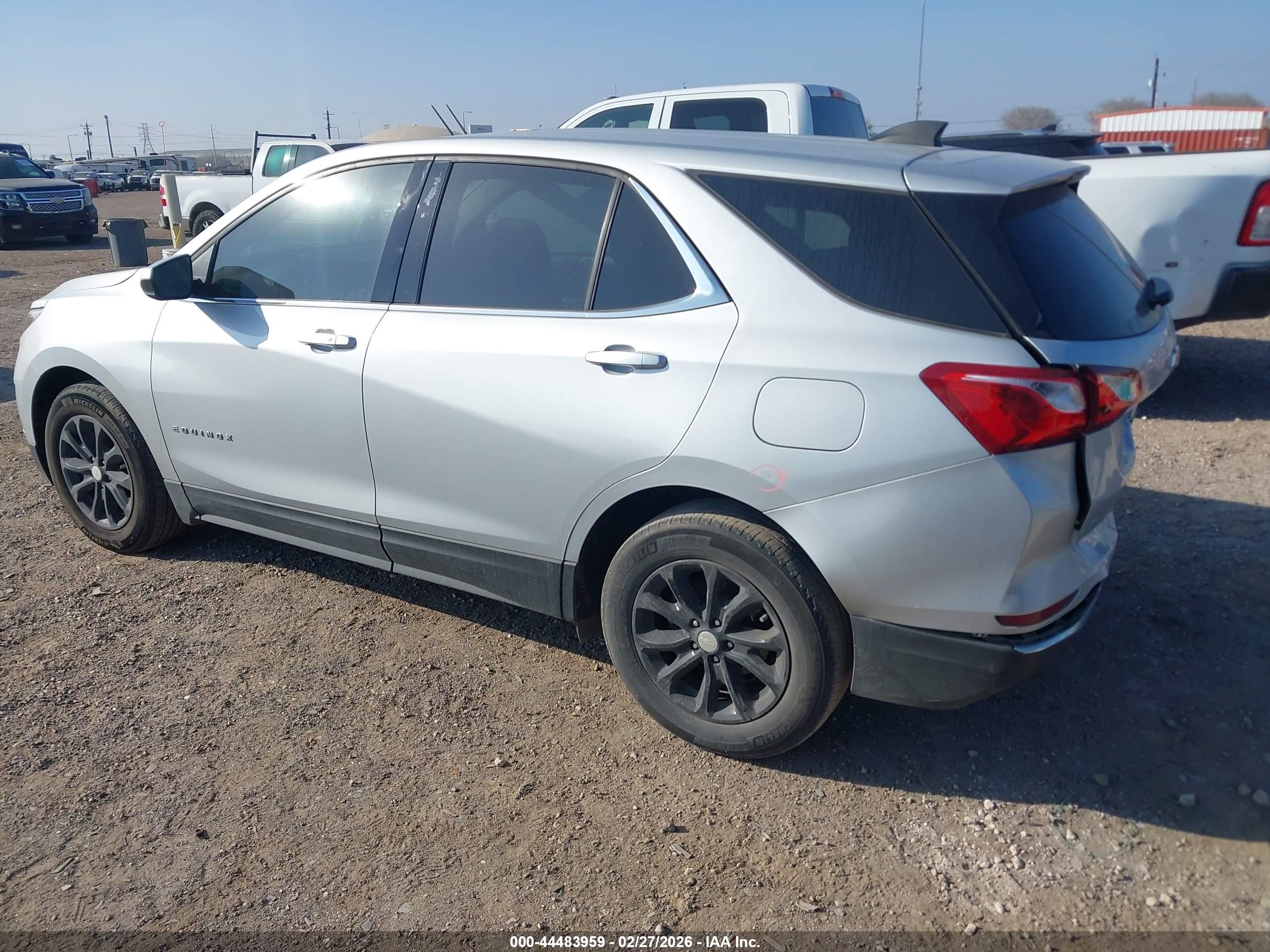 CHEVROLET EQUINOX image 3