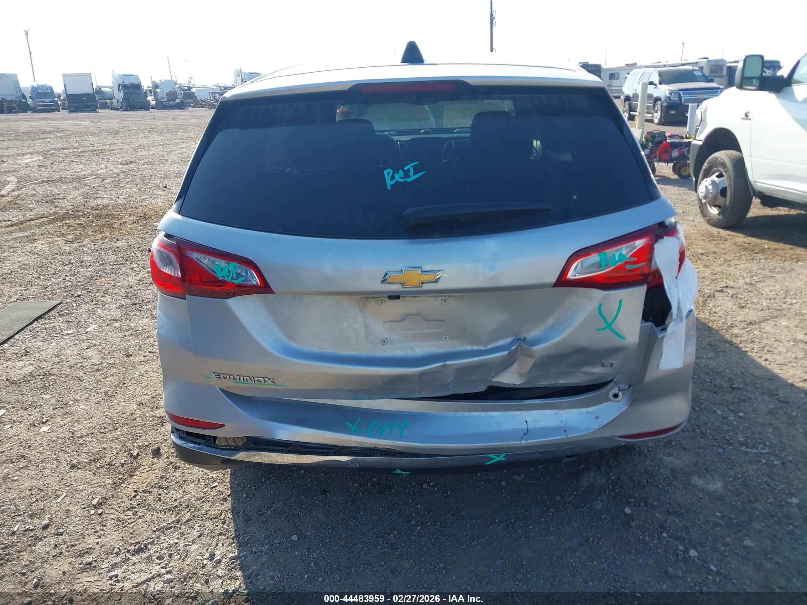CHEVROLET EQUINOX image 6