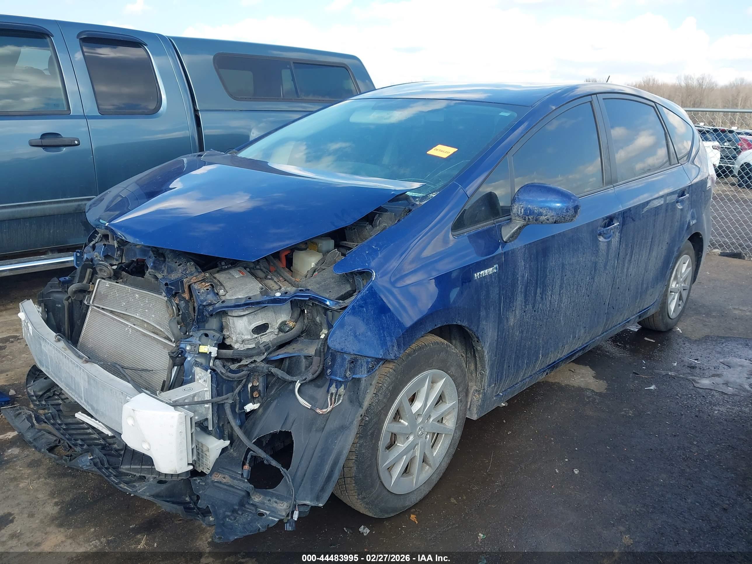 TOYOTA PRIUS image 2