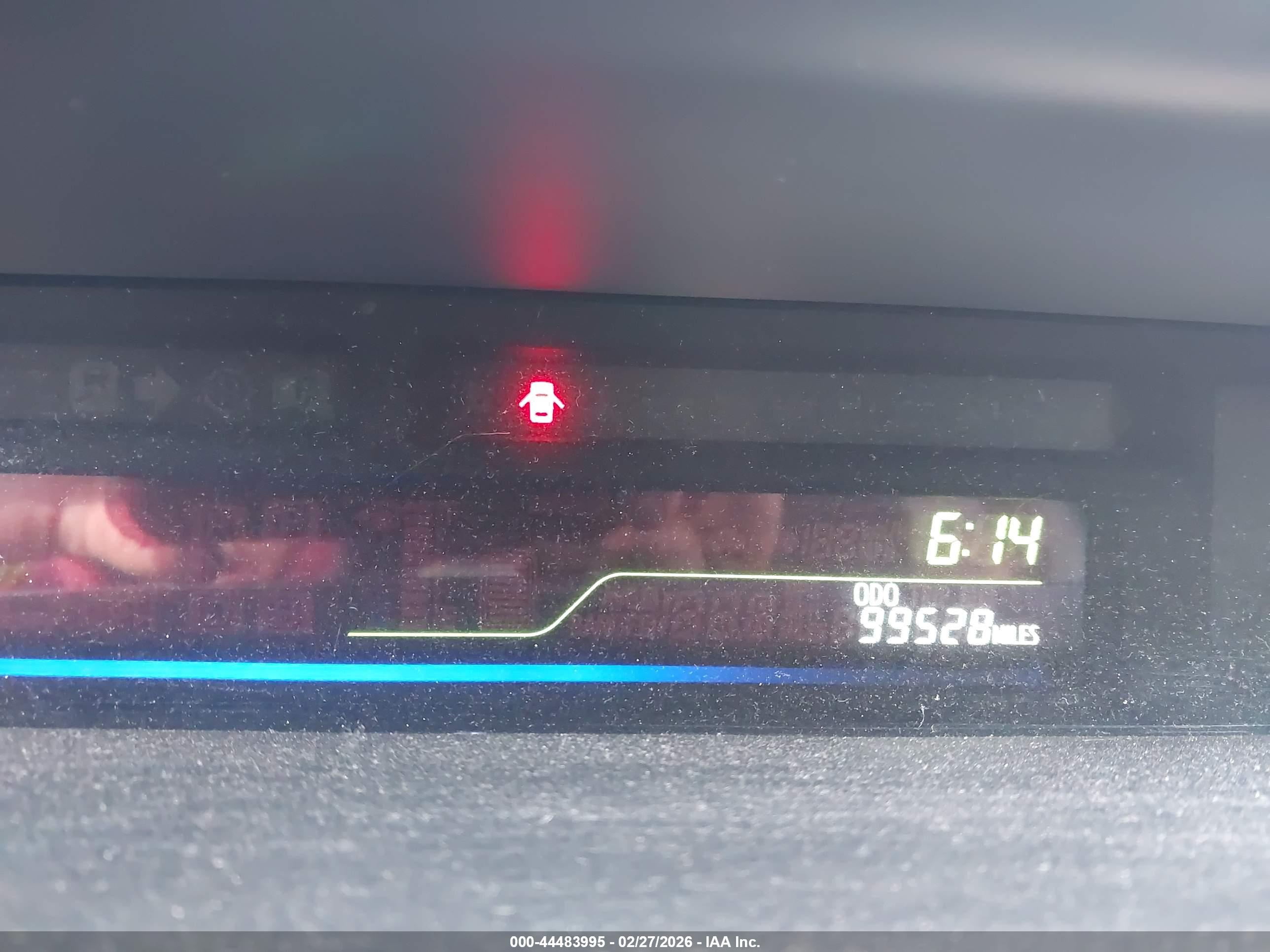 TOYOTA PRIUS image 7
