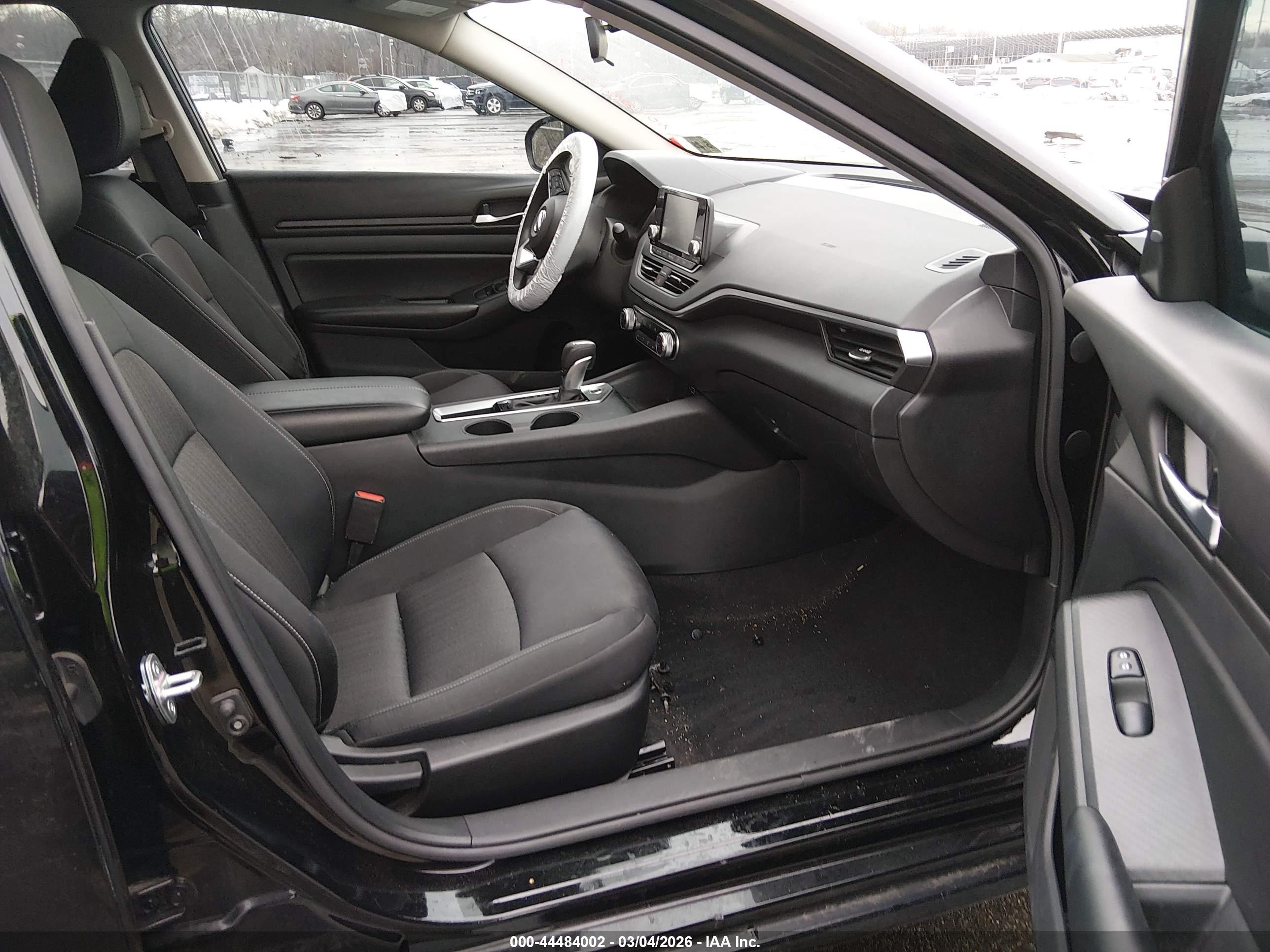 NISSAN ALTIMA image 5
