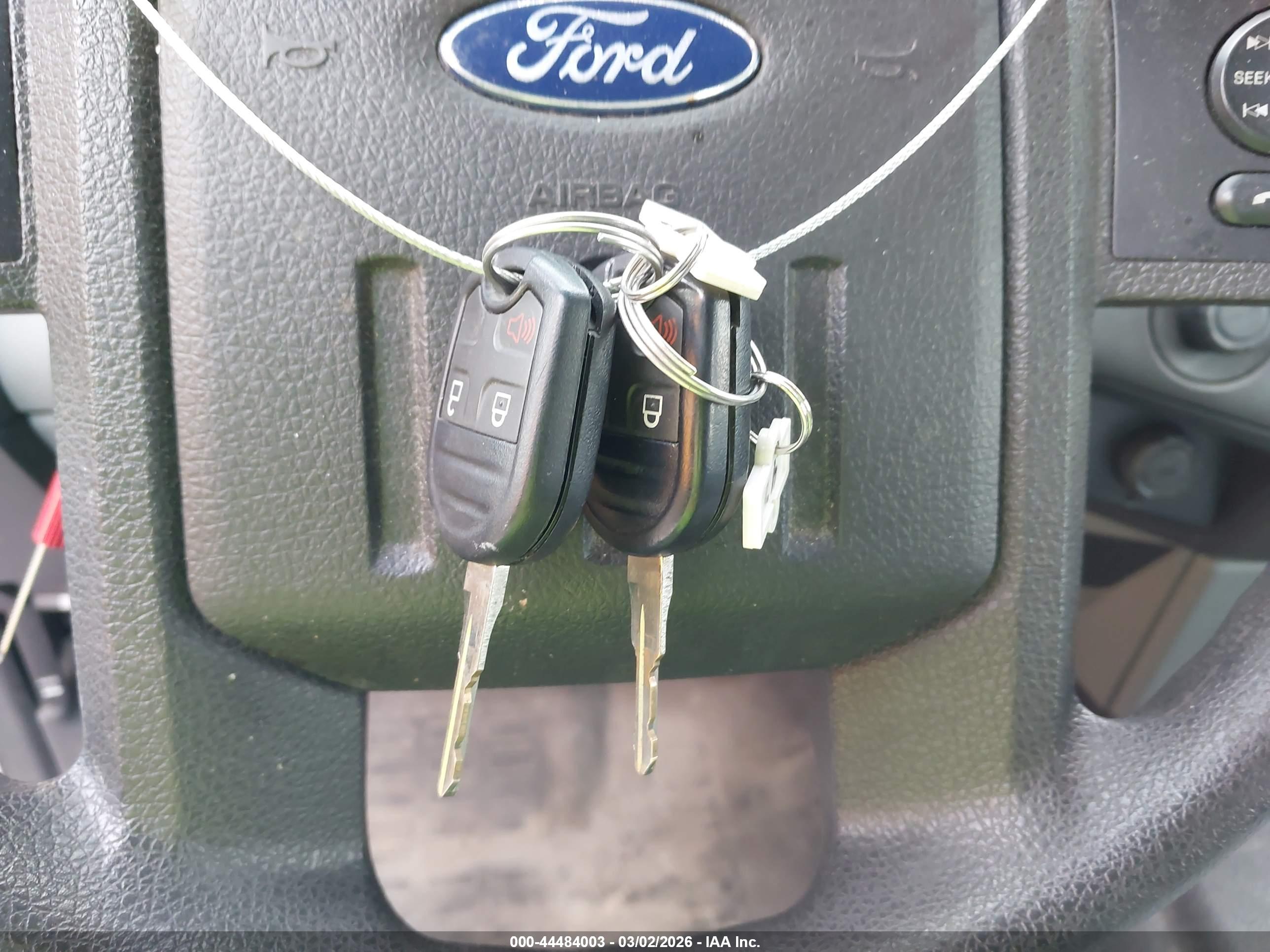 FORD F-450 image 11