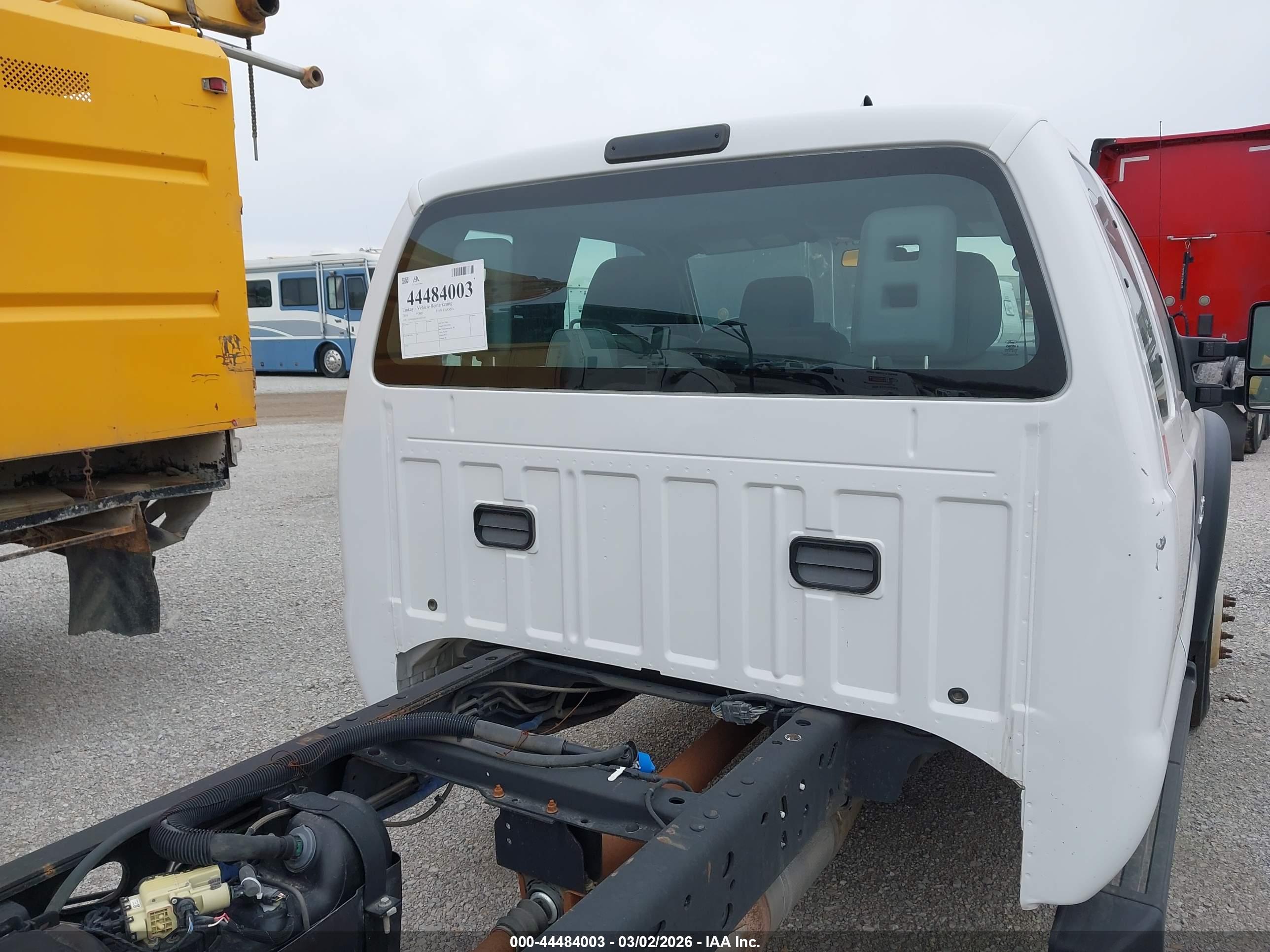 FORD F-450 image 8
