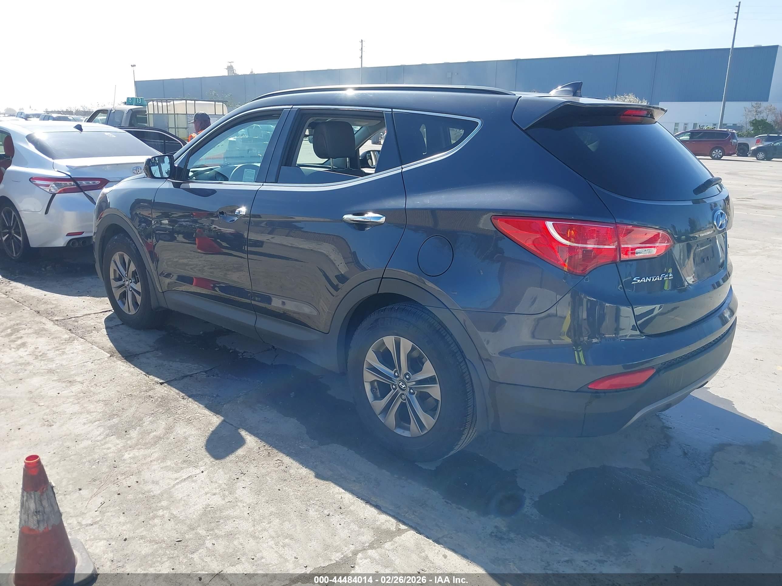 HYUNDAI SANTA image 3