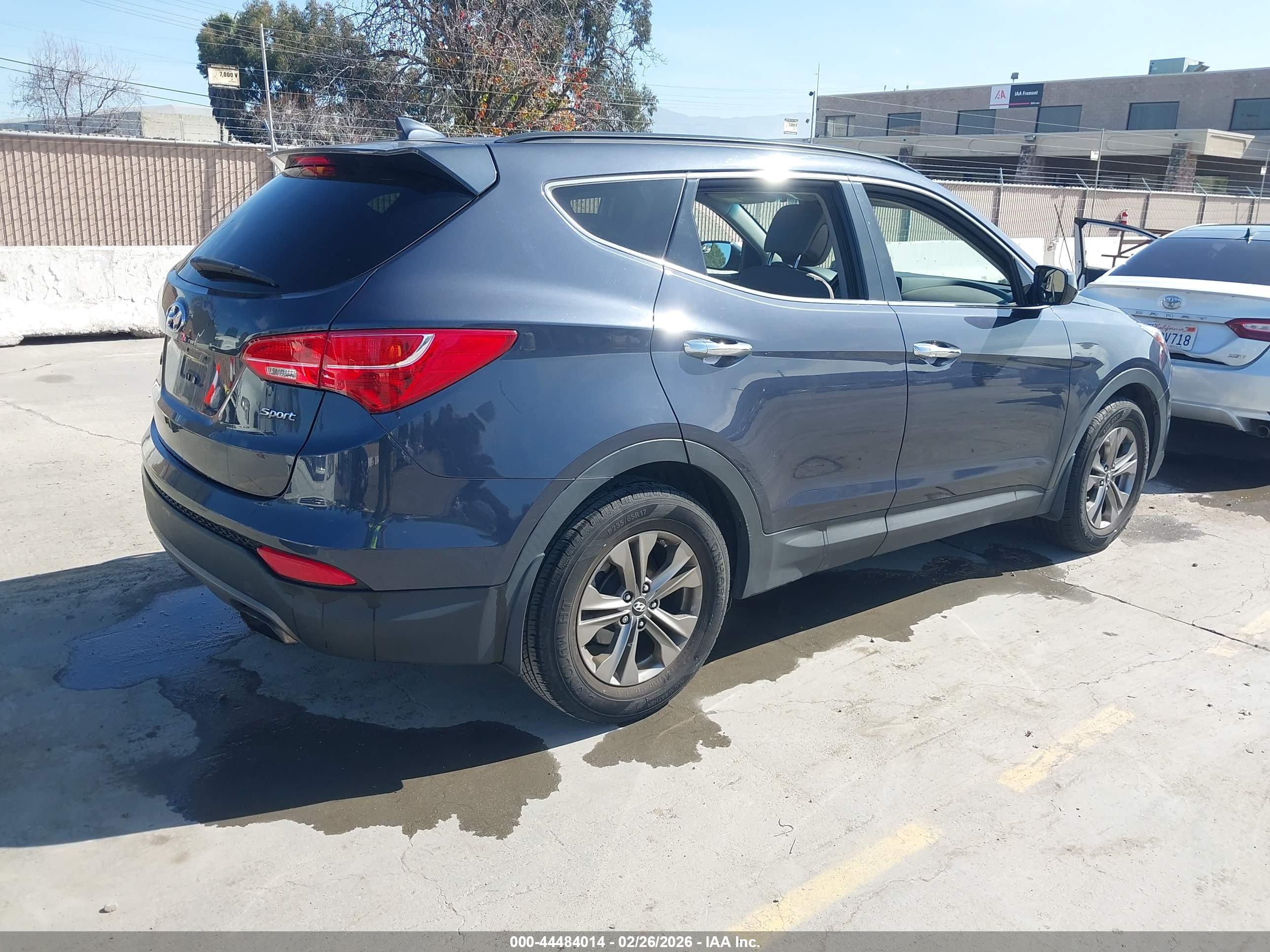 HYUNDAI SANTA image 4