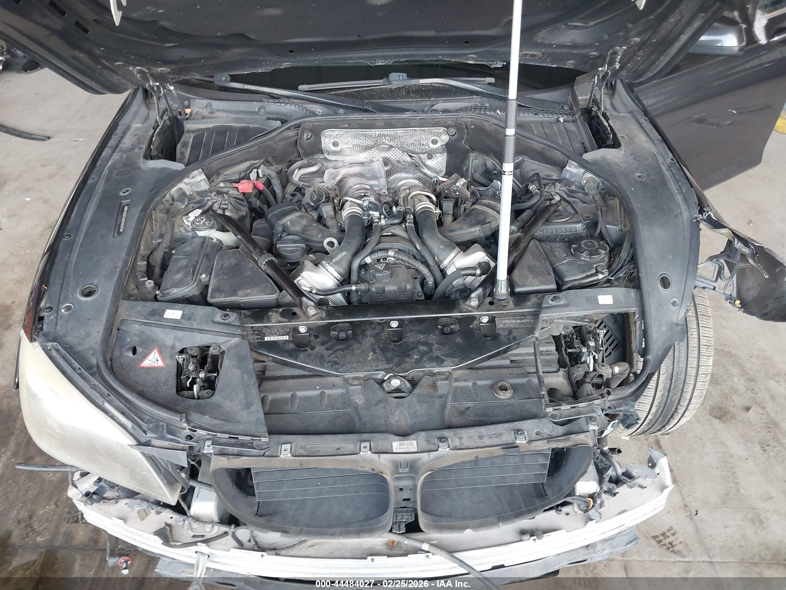 BMW 750LI image 10