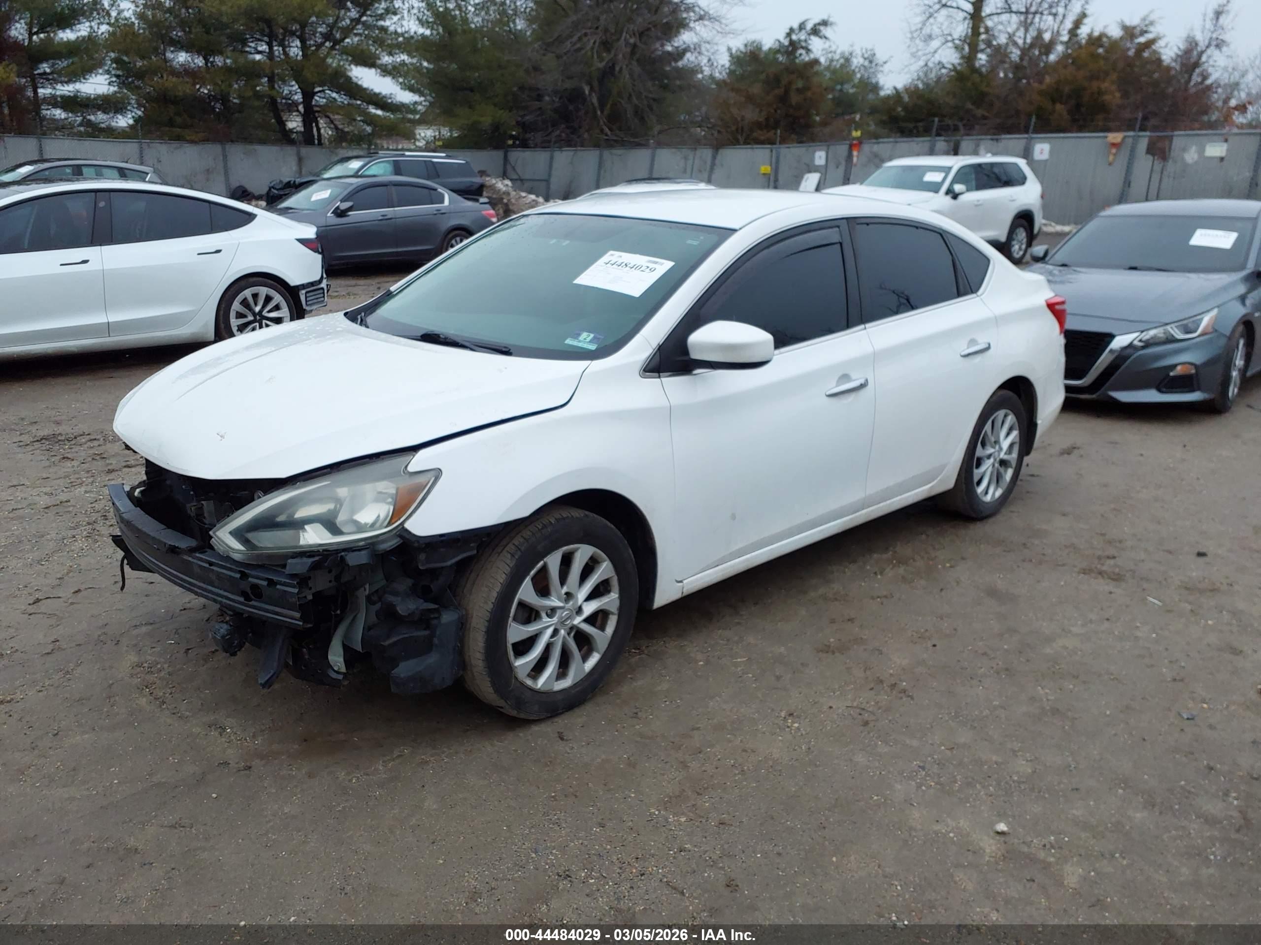 NISSAN SENTRA image 2