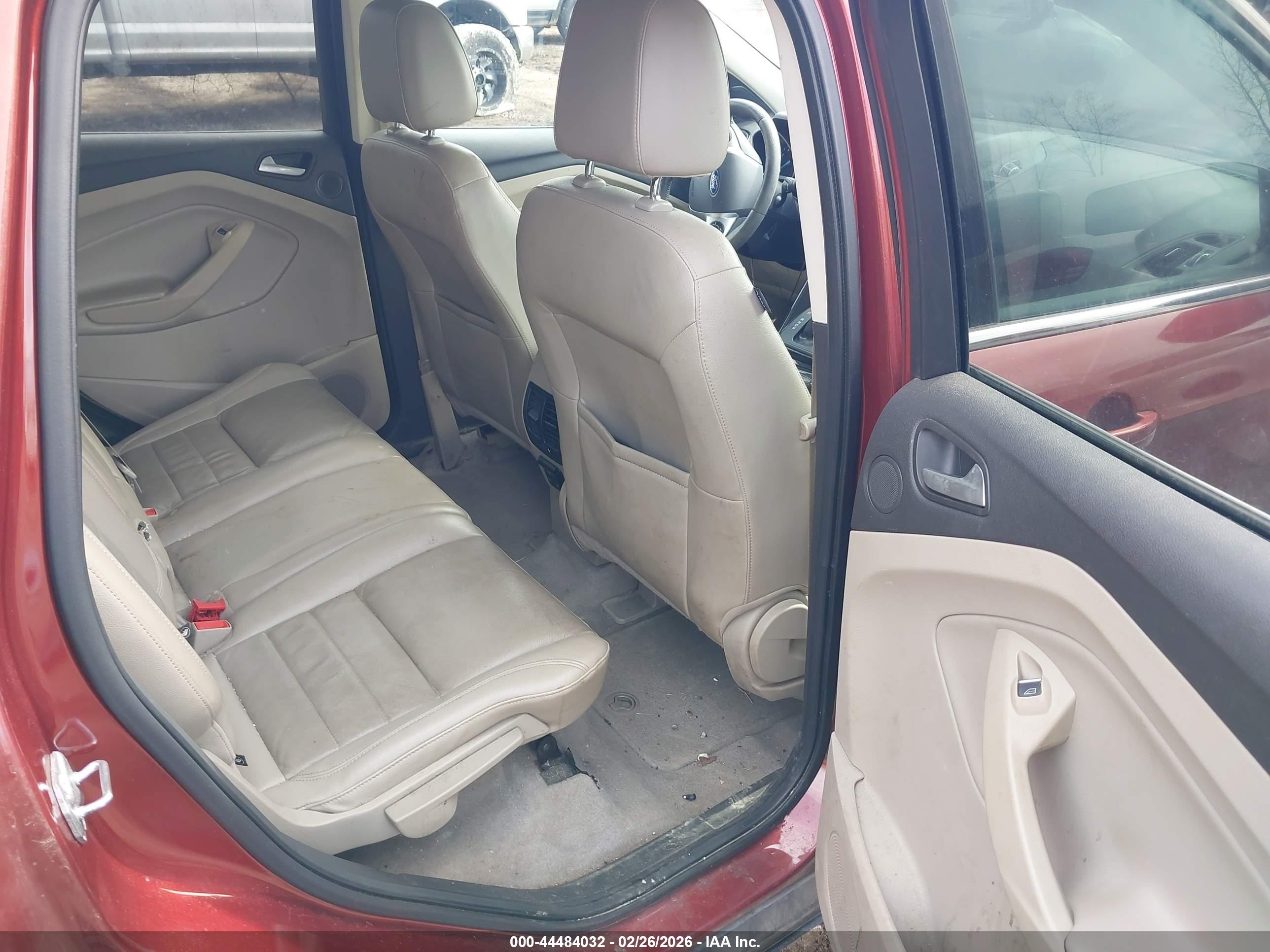 FORD ESCAPE image 8