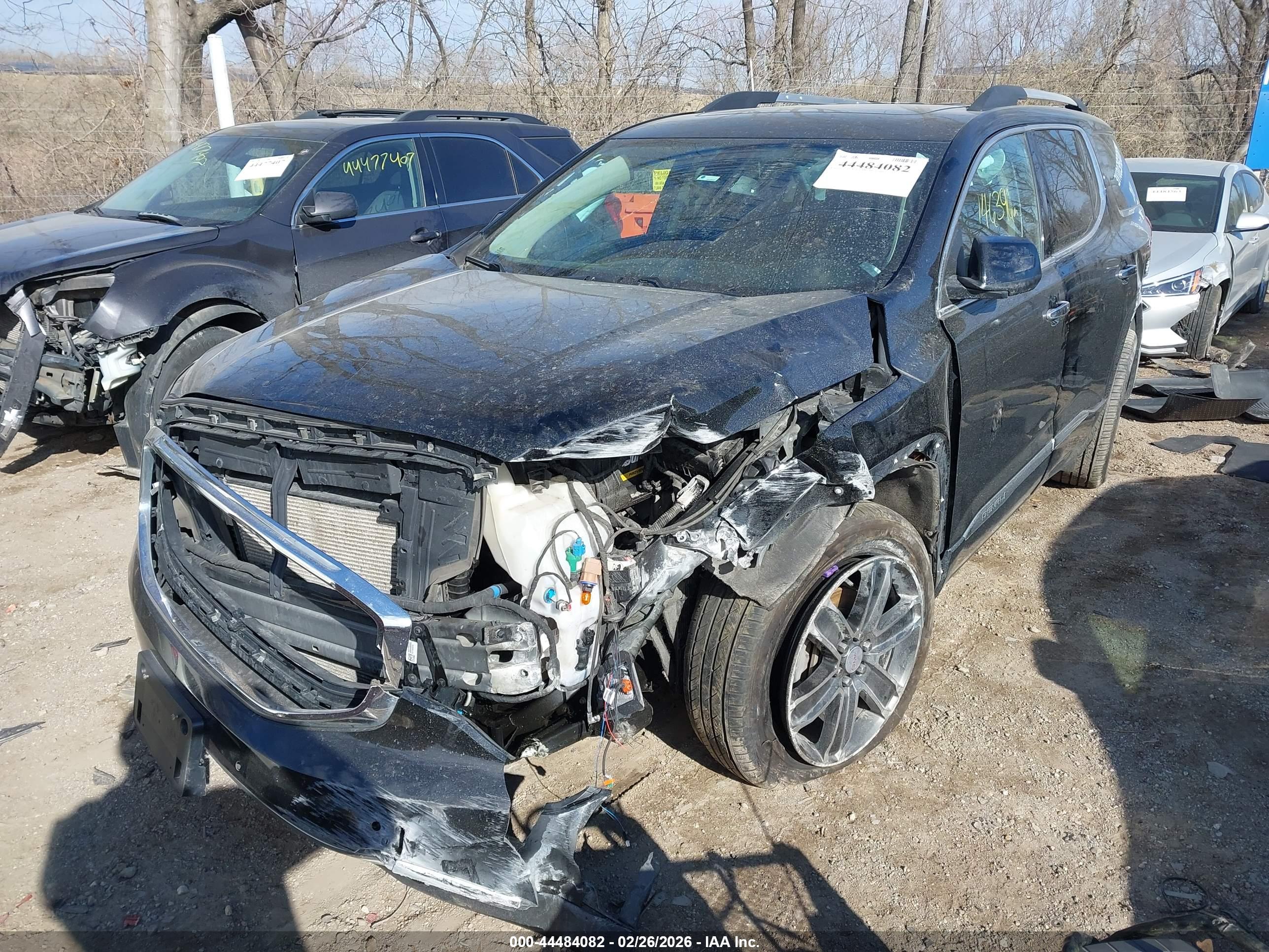 GMC ACADIA image 6