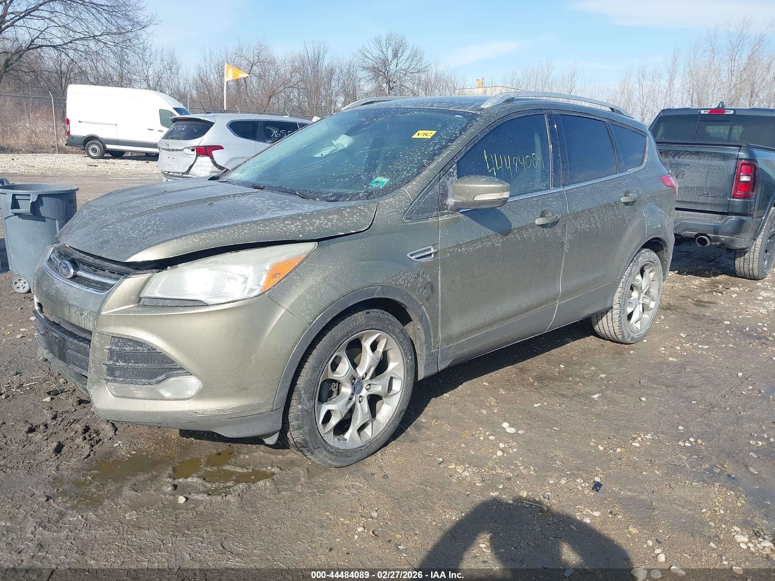 FORD ESCAPE image 2