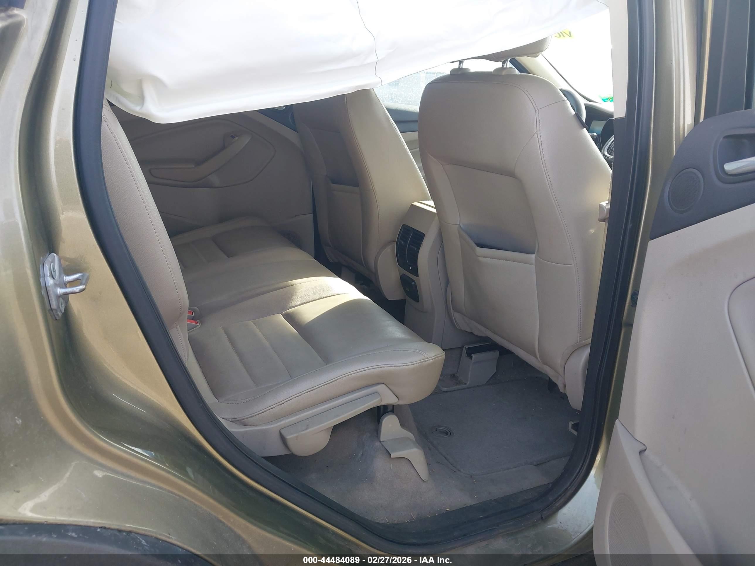 FORD ESCAPE image 8