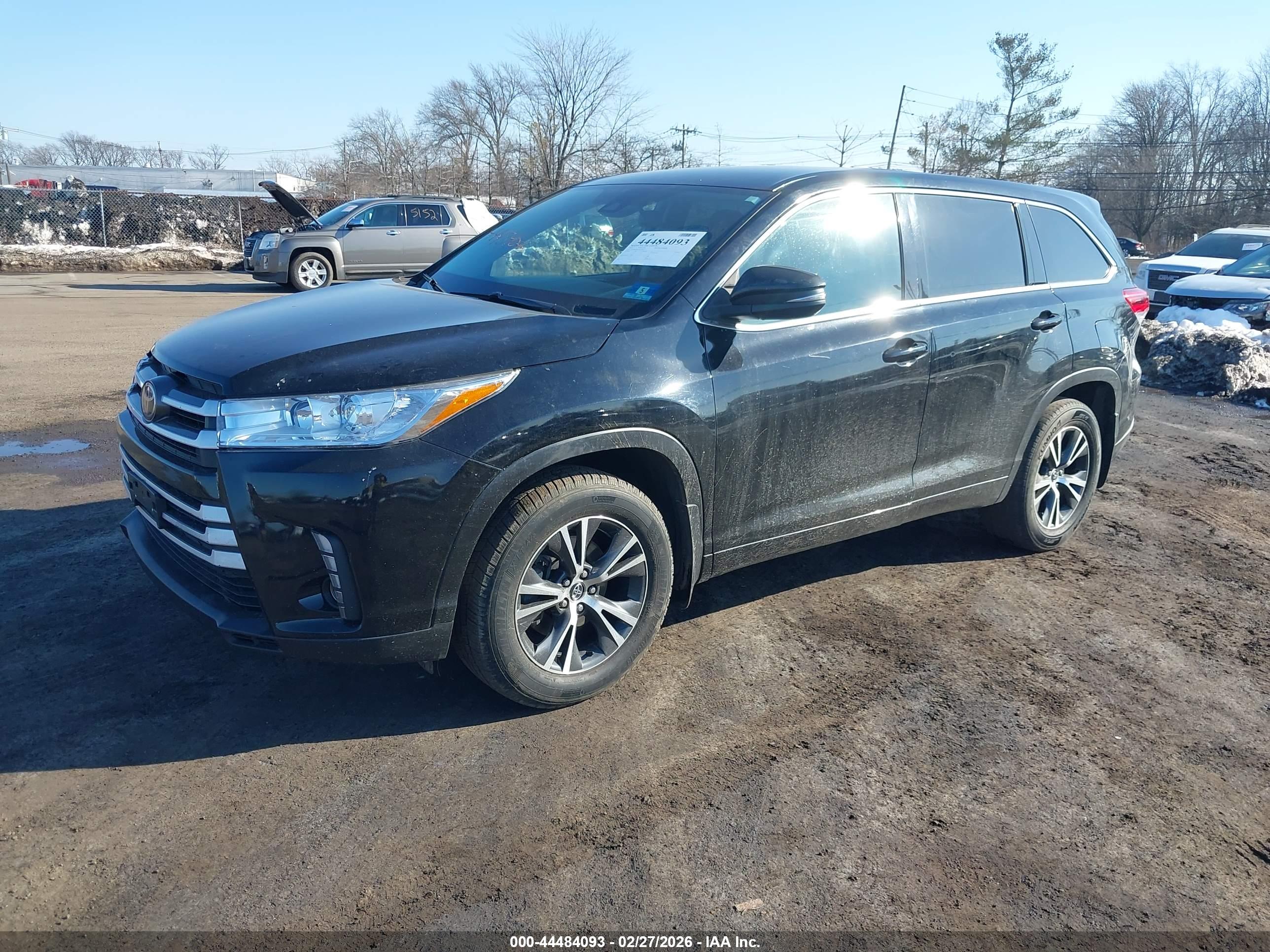 TOYOTA HIGHLANDER image 2