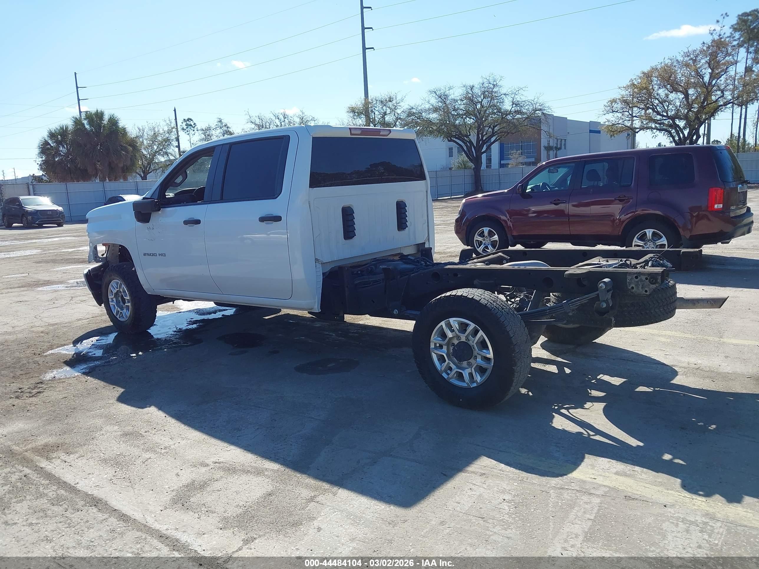 CHEVROLET SILVERADO image 3
