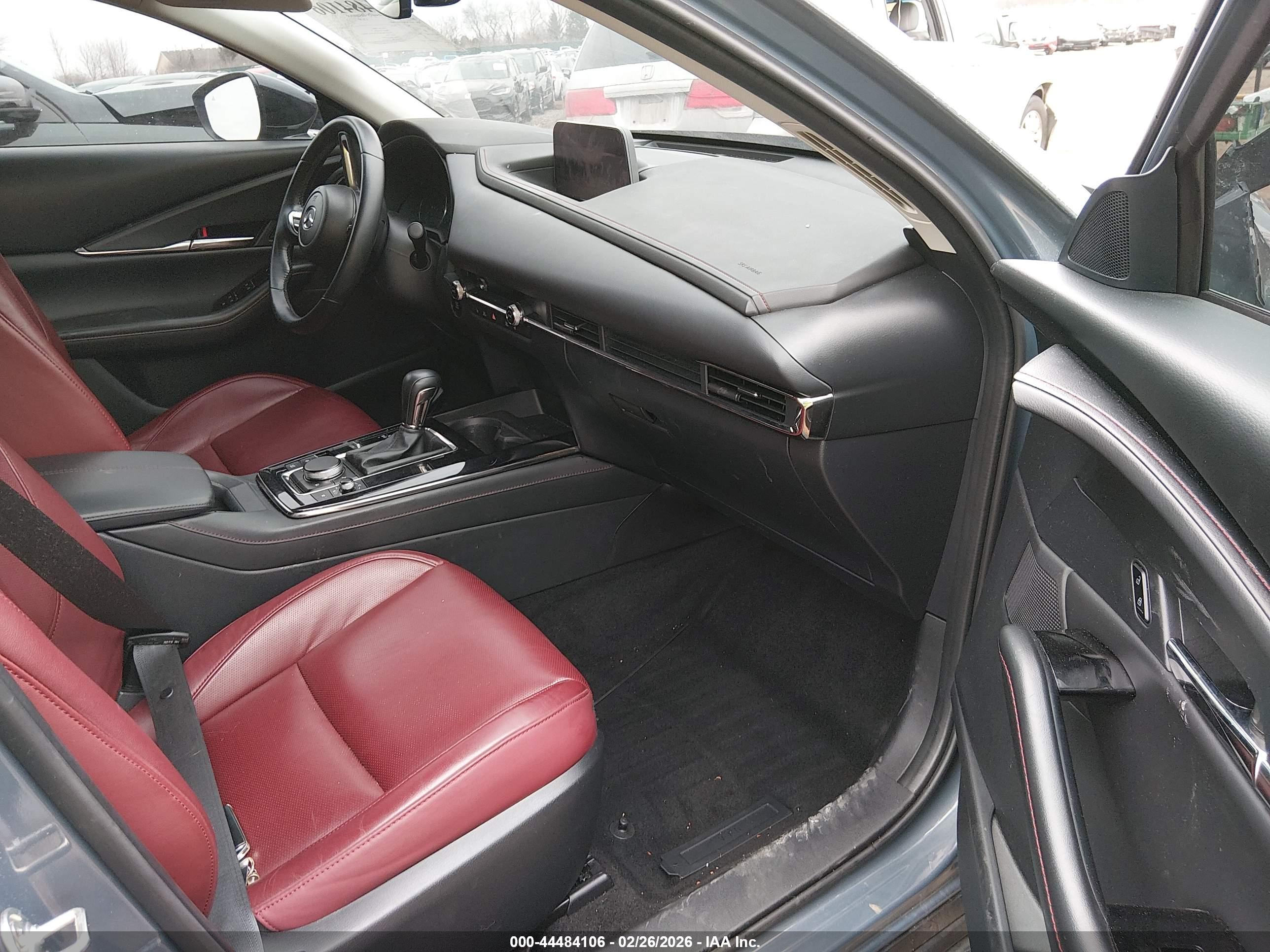 MAZDA CX-30 image 5