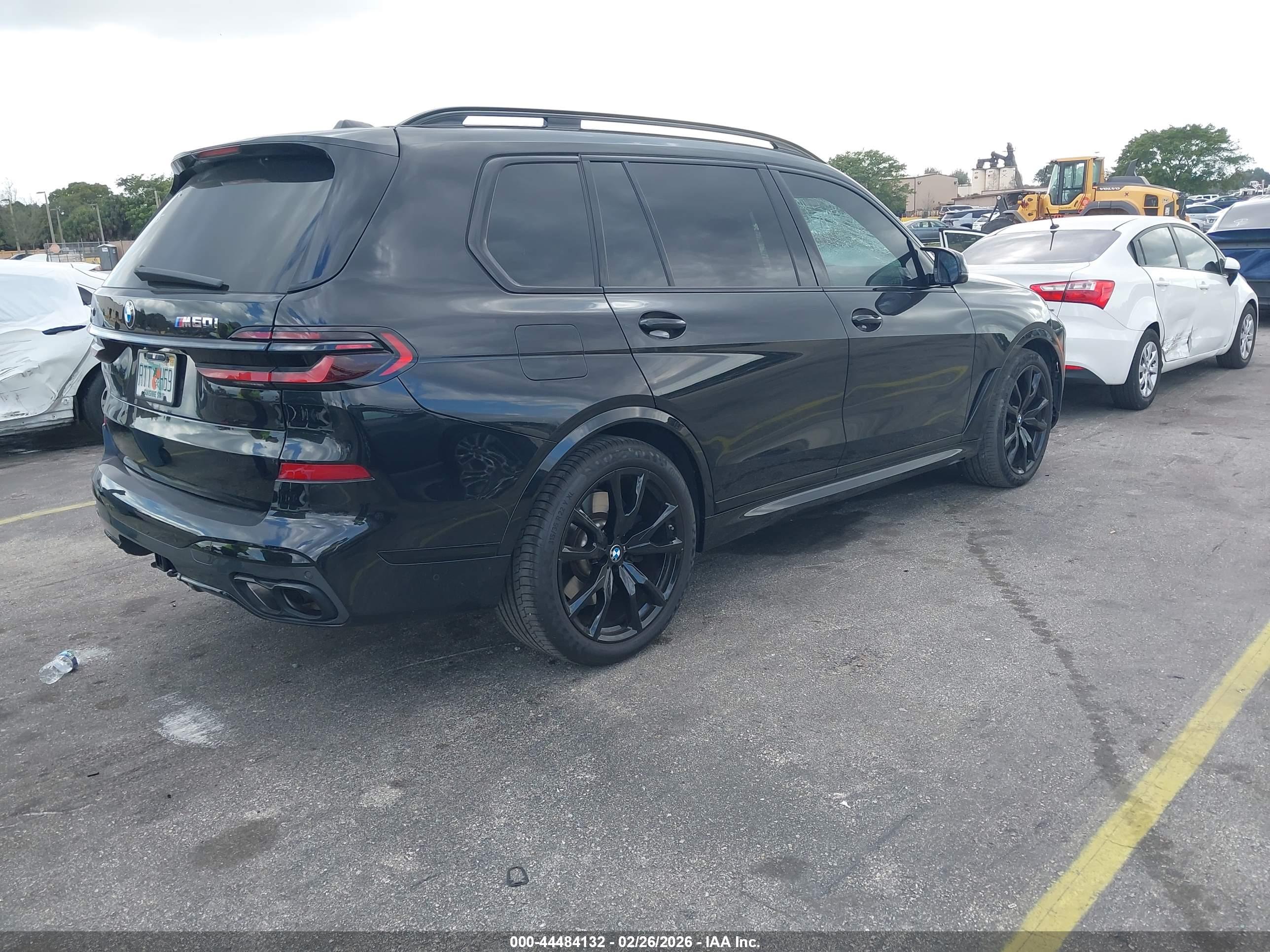 BMW X7 image 4