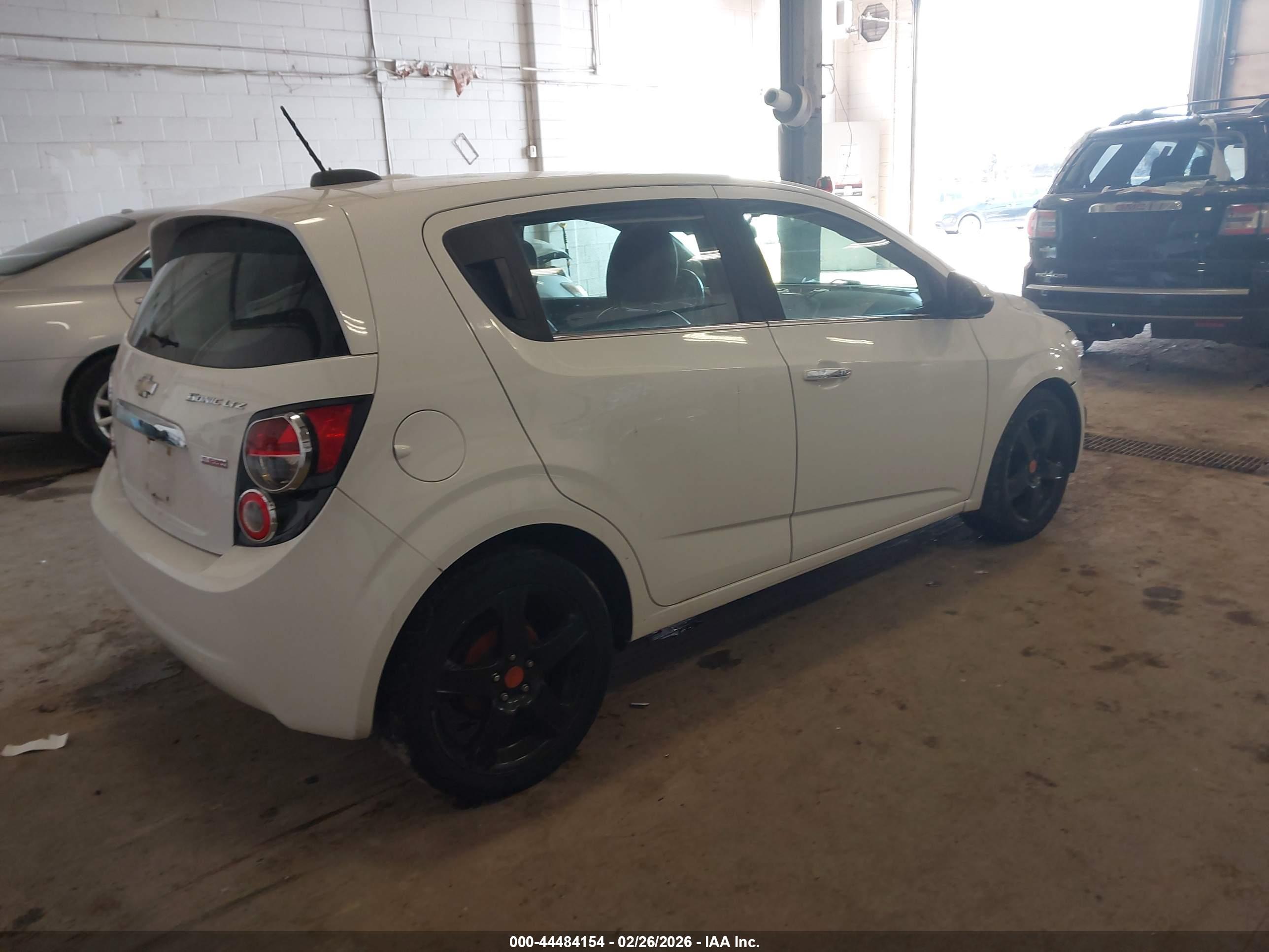 CHEVROLET SONIC image 4