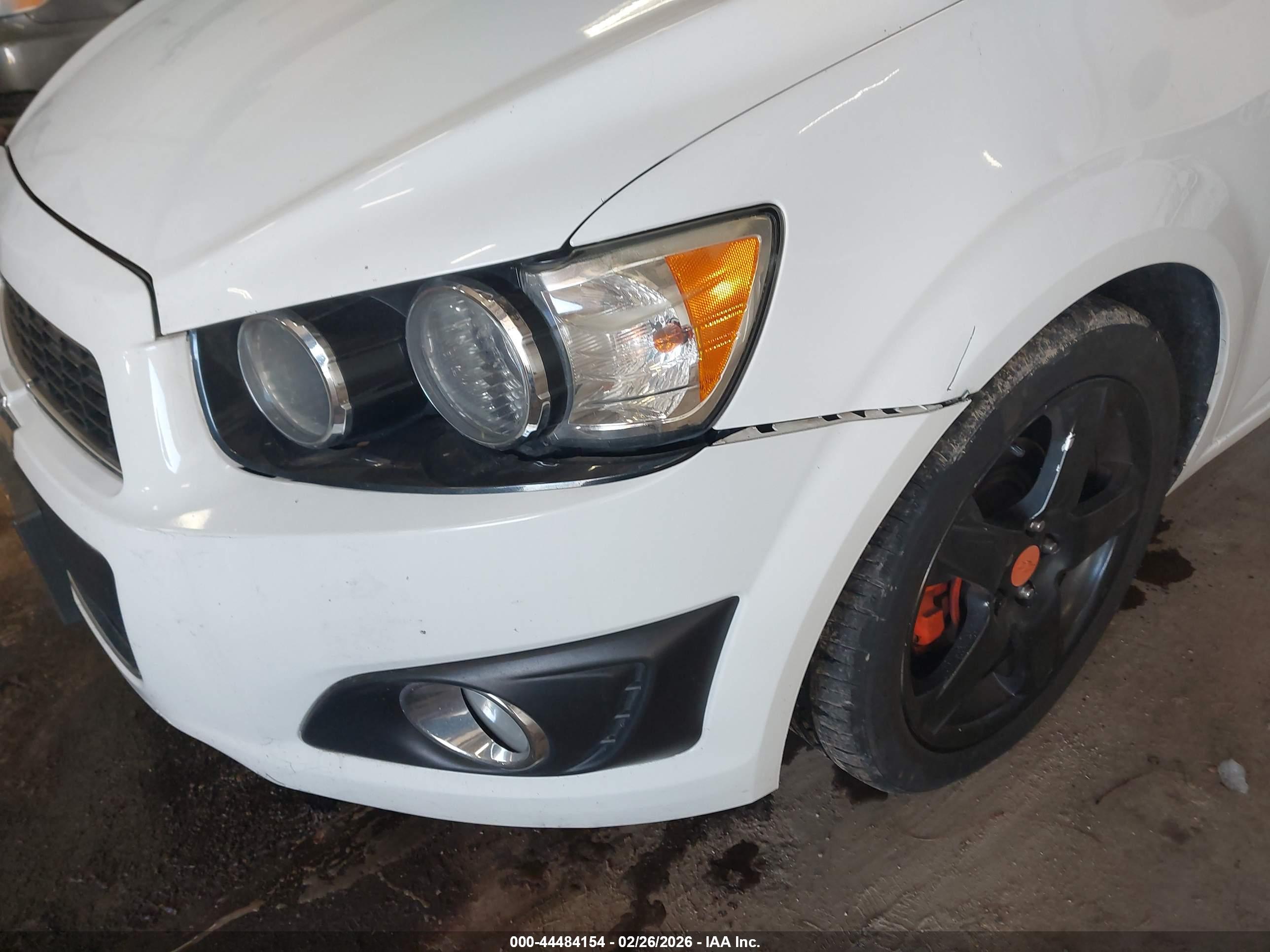 CHEVROLET SONIC image 6