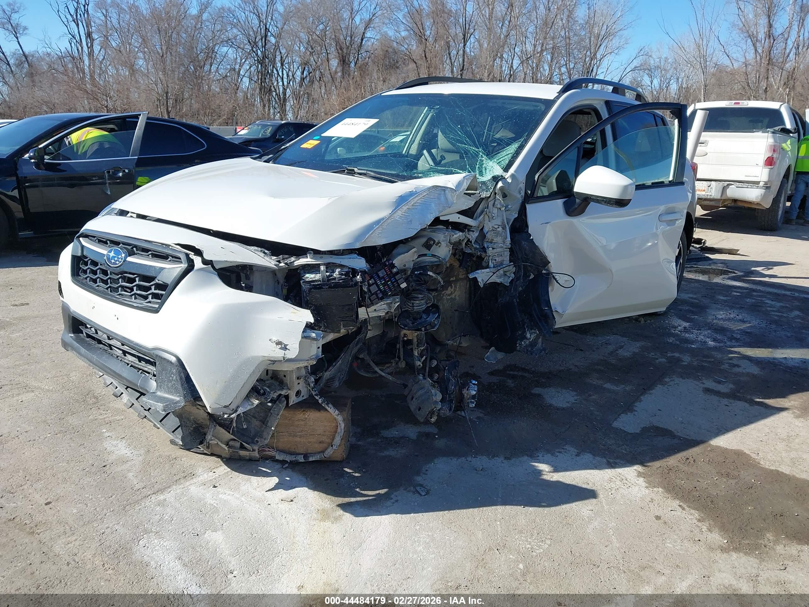 SUBARU CROSSTREK image 2