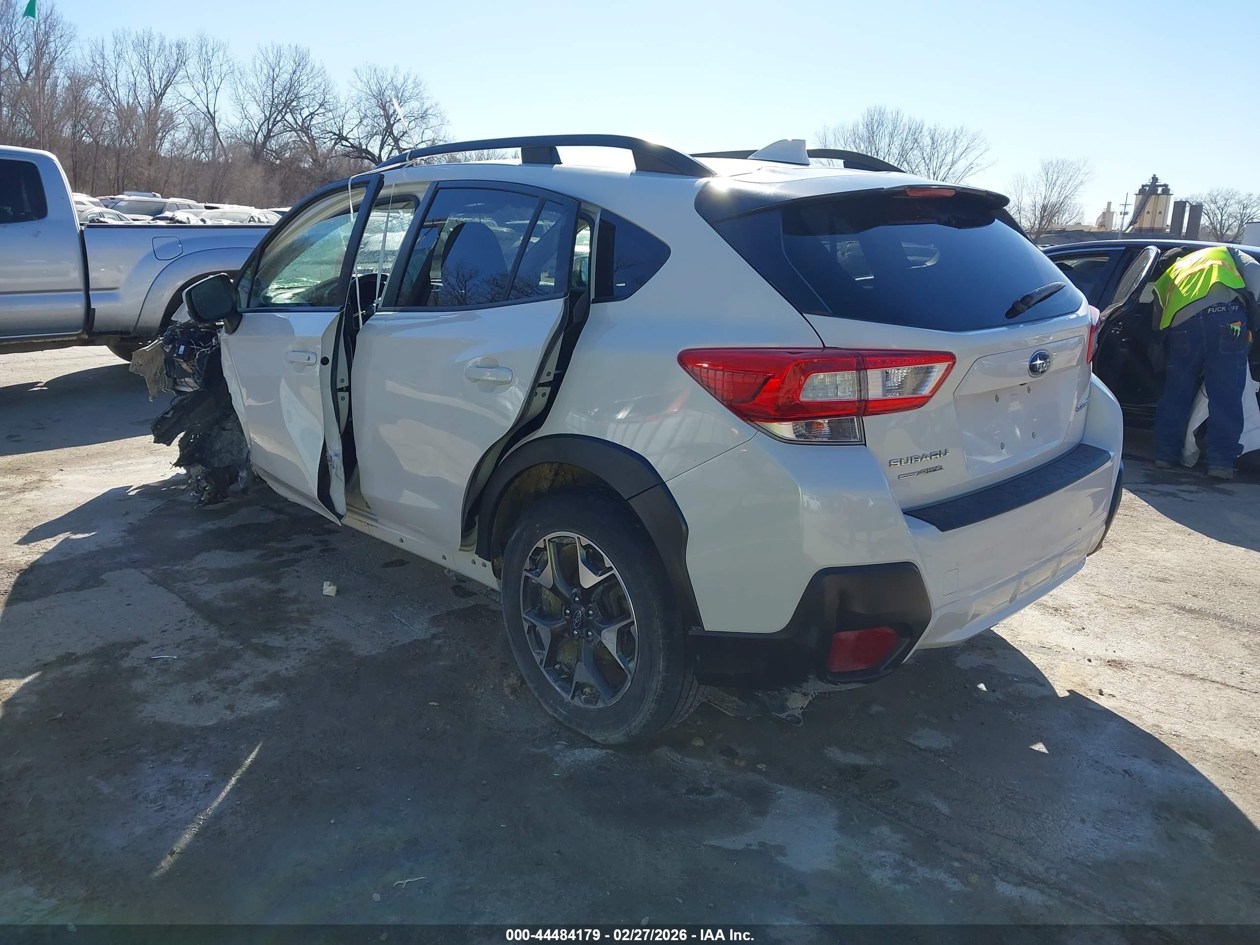 SUBARU CROSSTREK image 3