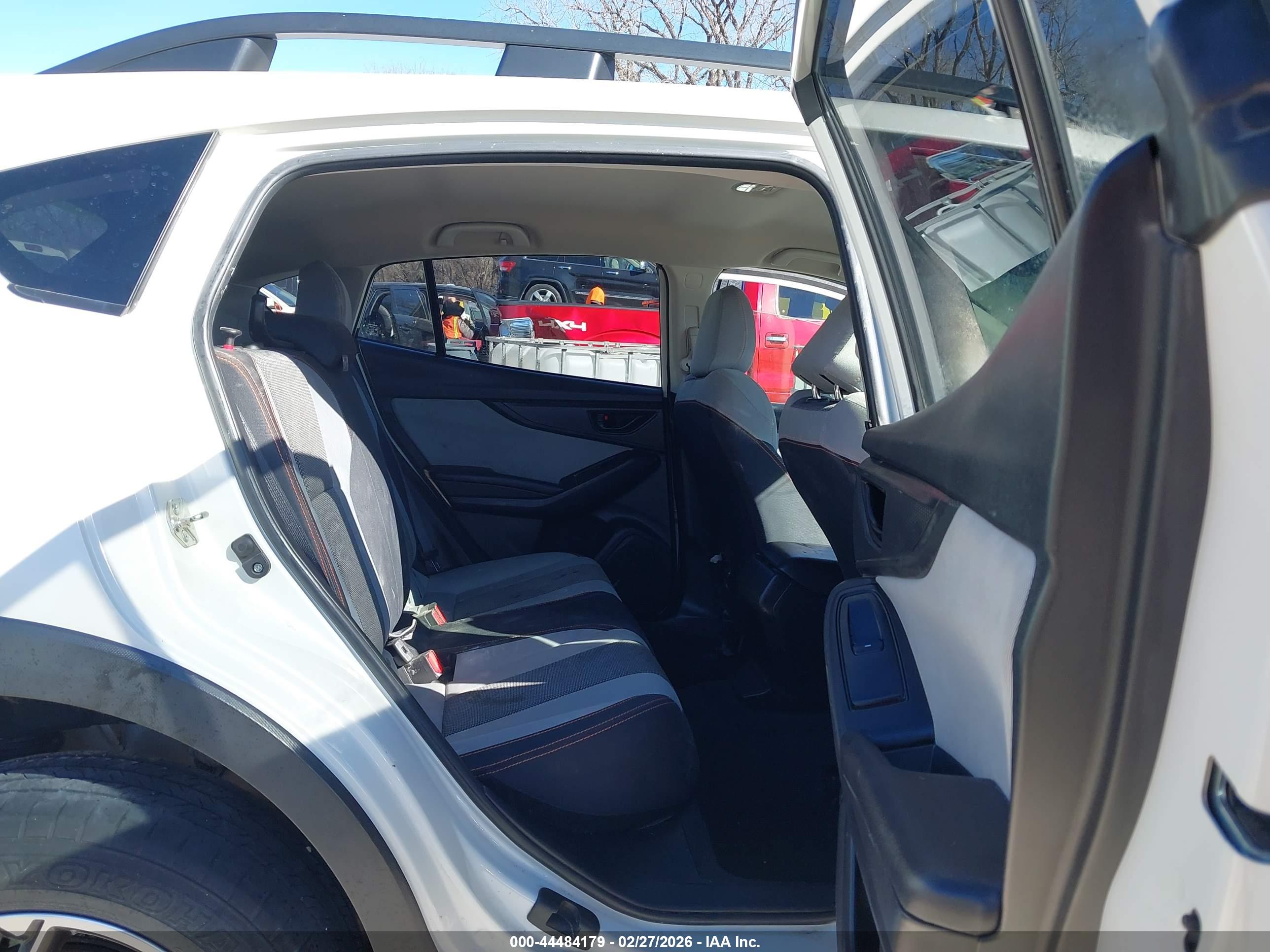 SUBARU CROSSTREK image 8
