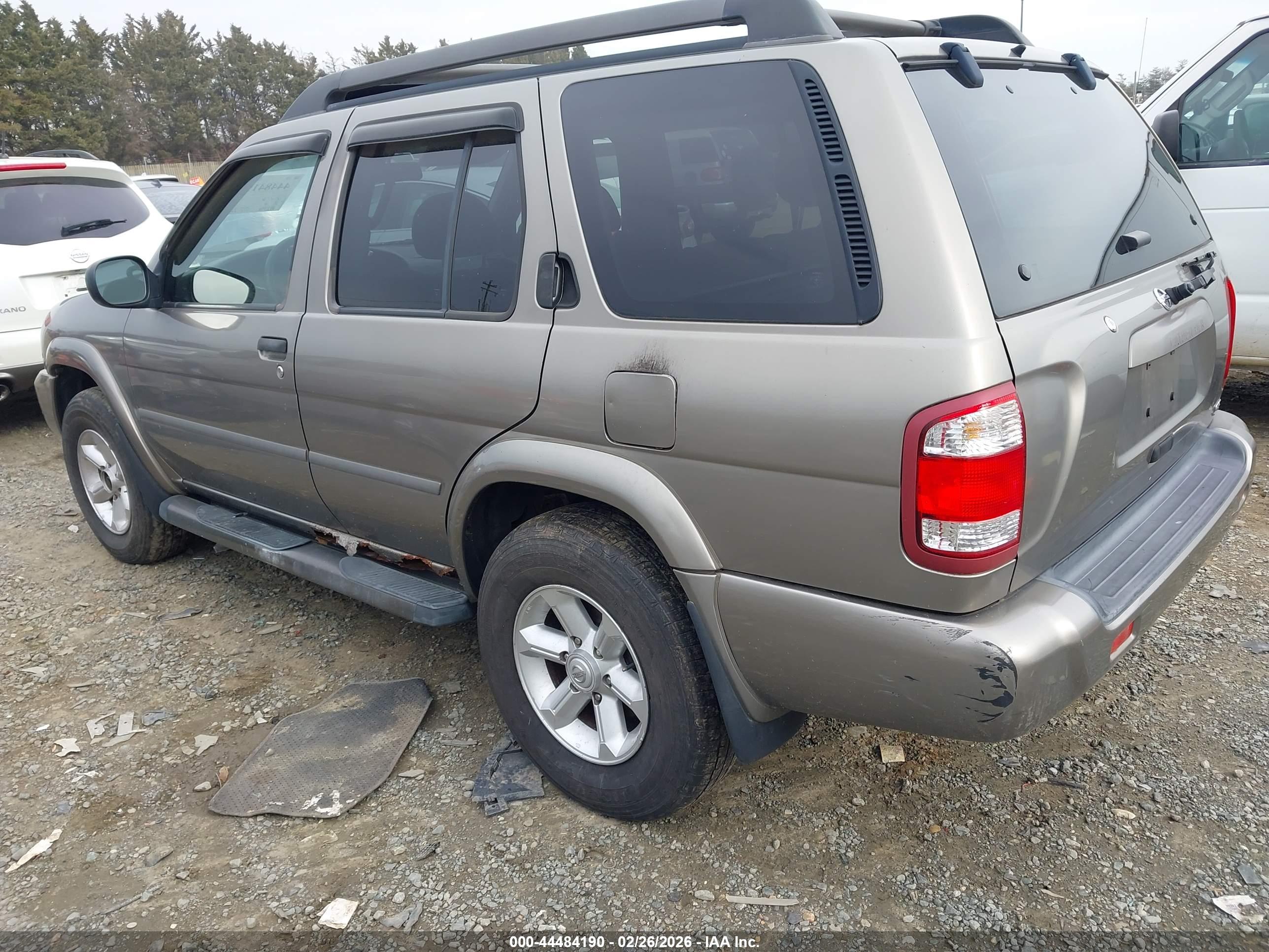 NISSAN PATHFINDER image 3