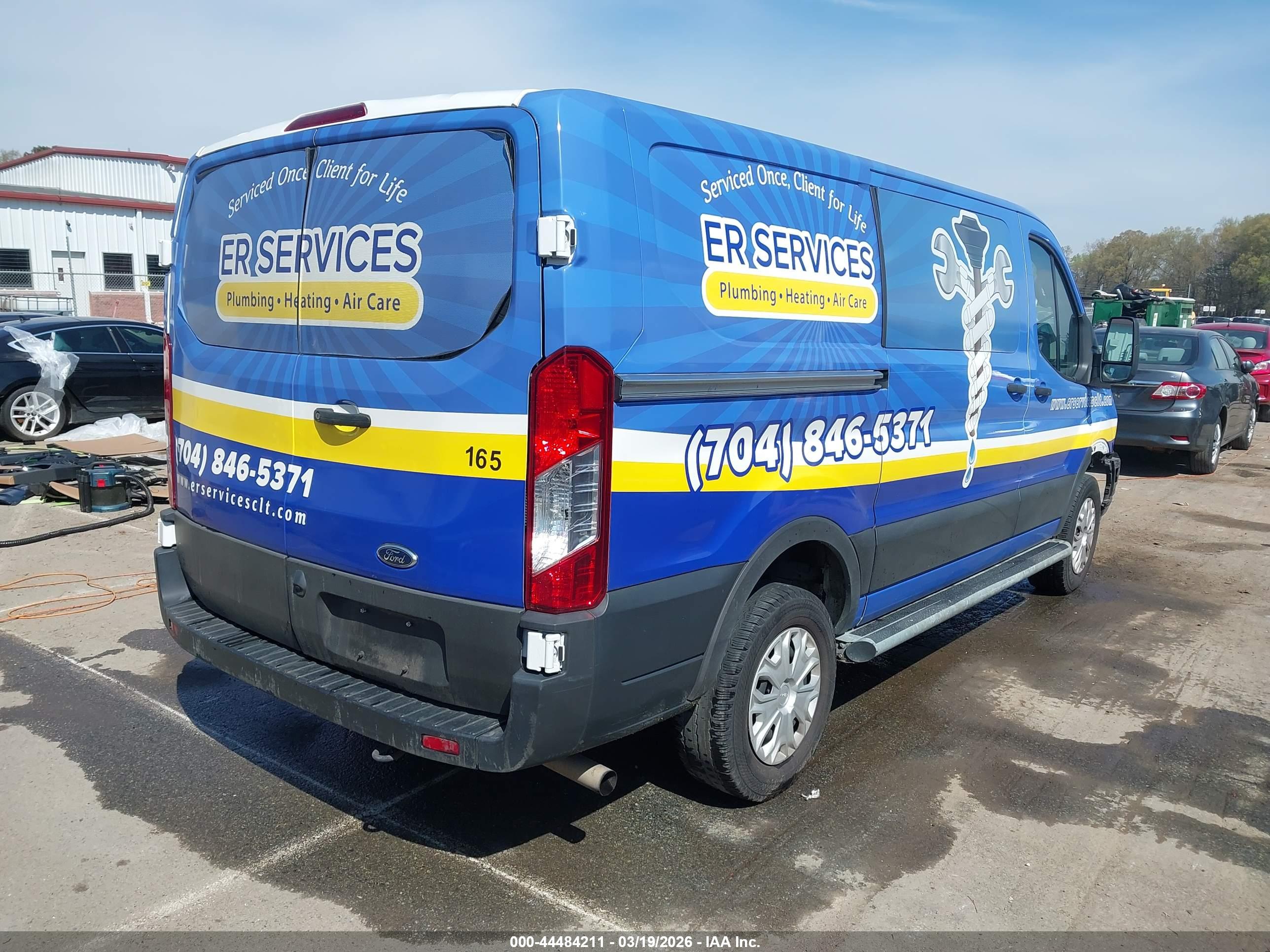 FORD TRANSIT-250 image 4