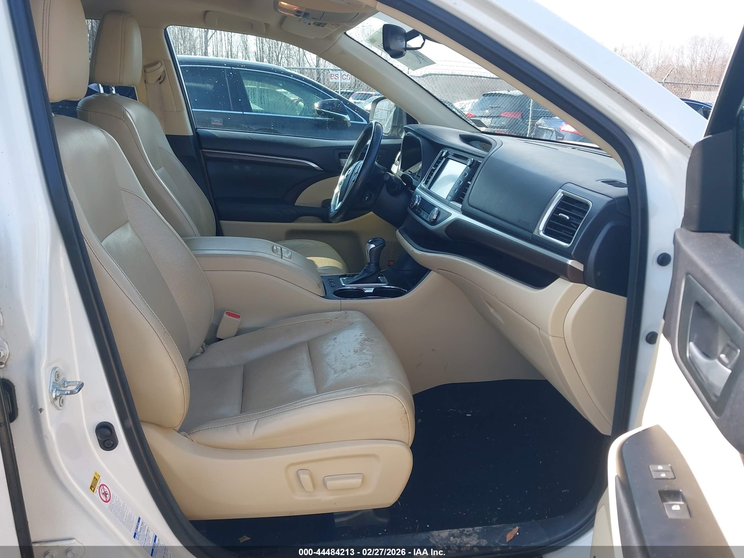 TOYOTA HIGHLANDER image 5