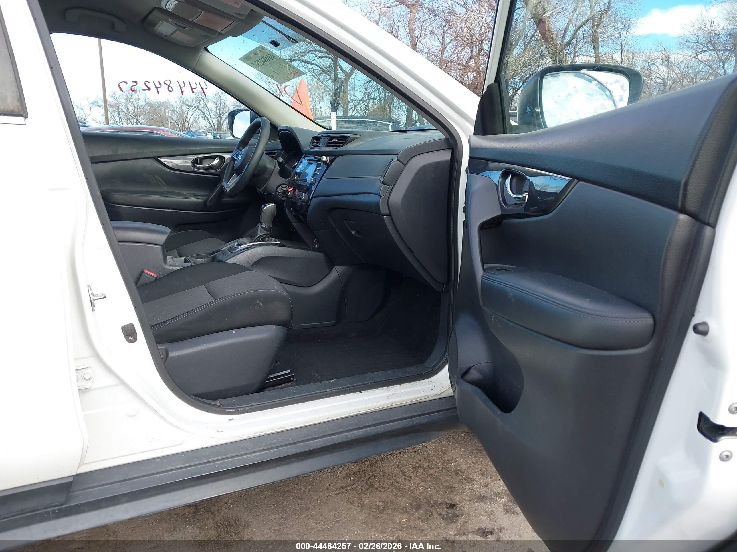 NISSAN ROGUE image 5