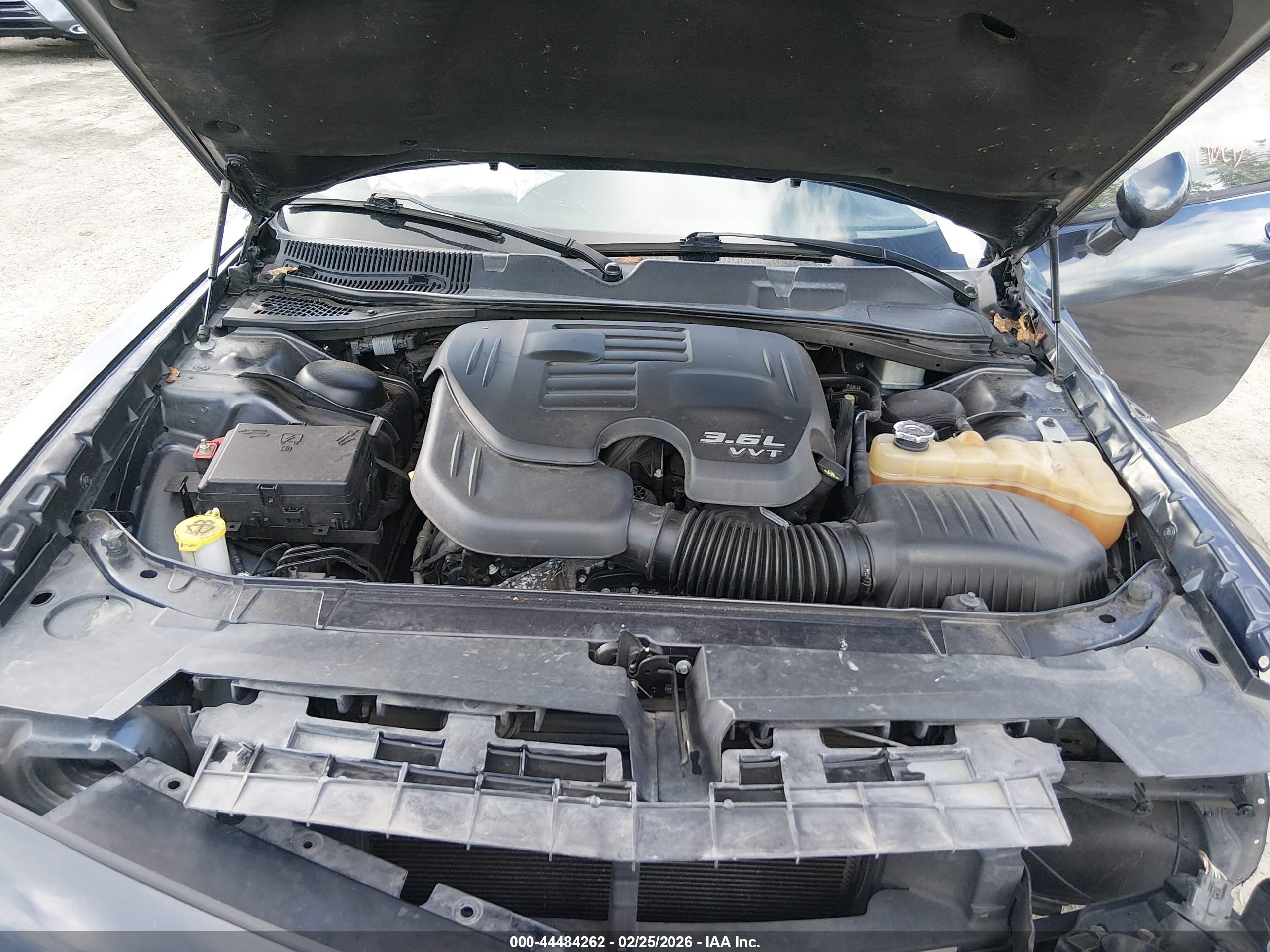 DODGE CHALLENGER image 10