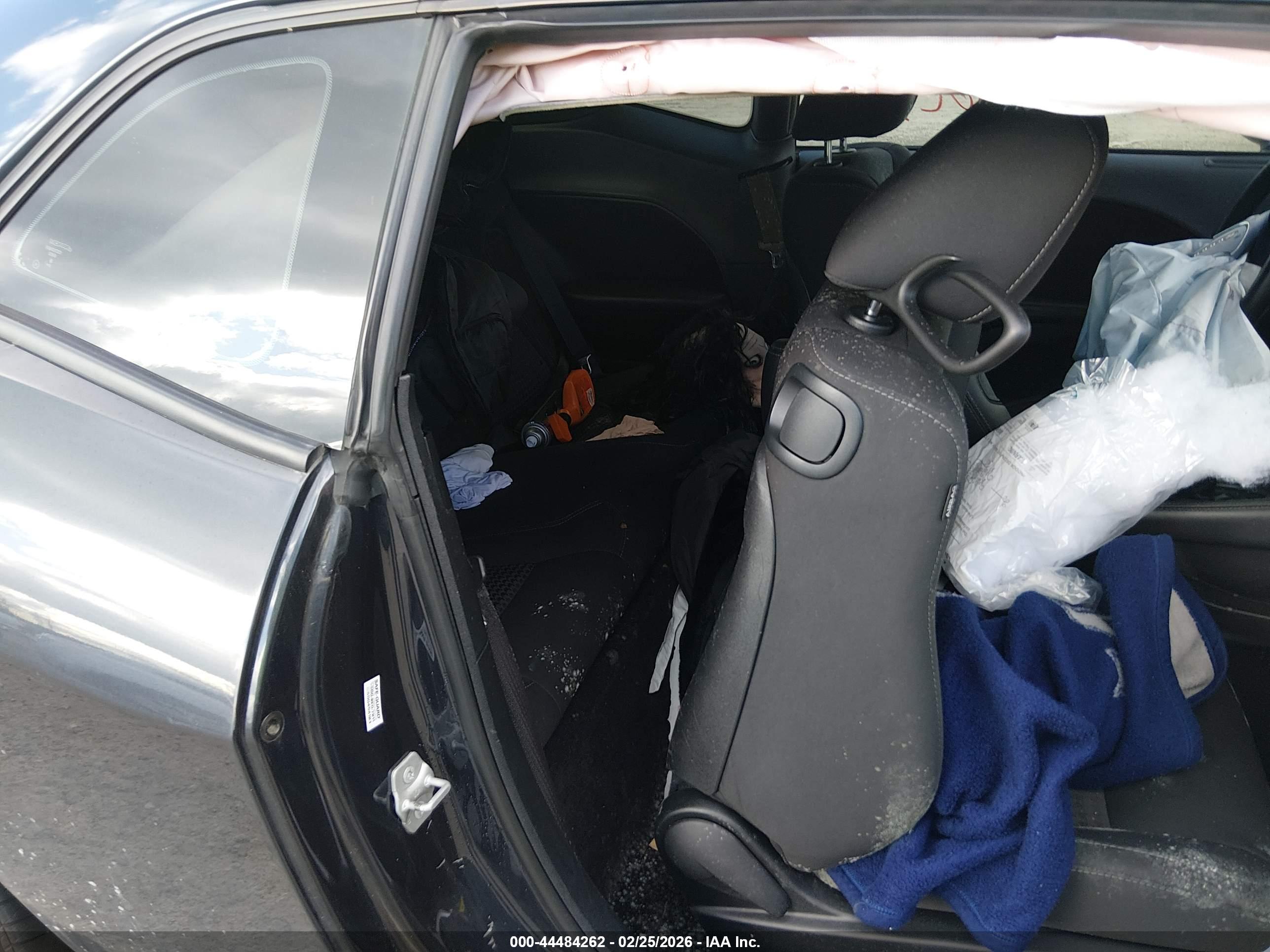 DODGE CHALLENGER image 8