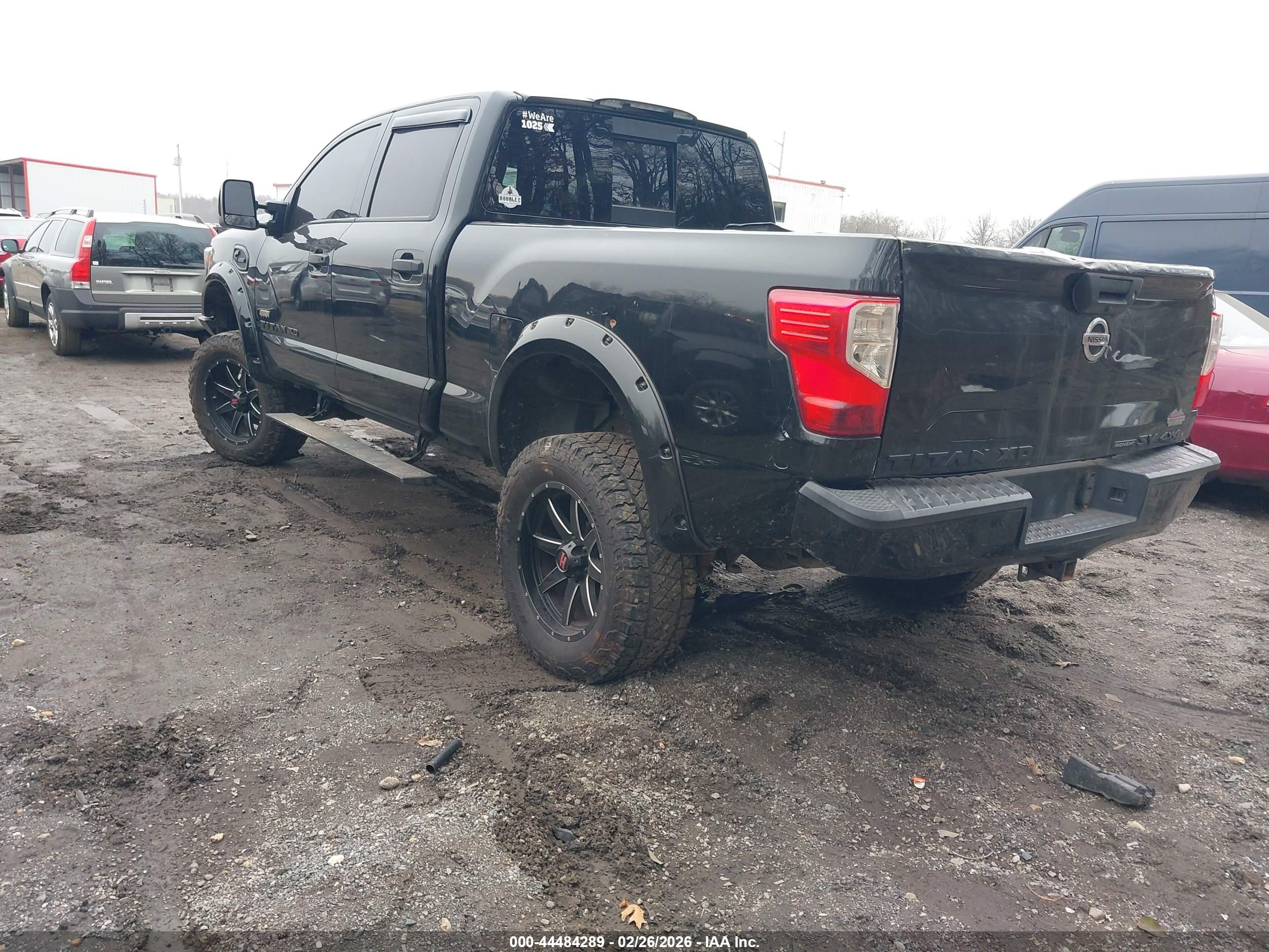 NISSAN TITAN image 3