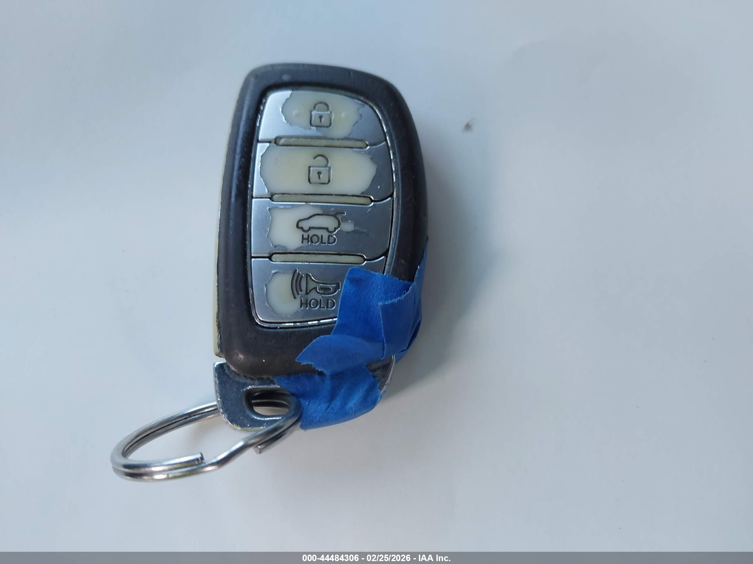 HYUNDAI TUCSON image 11