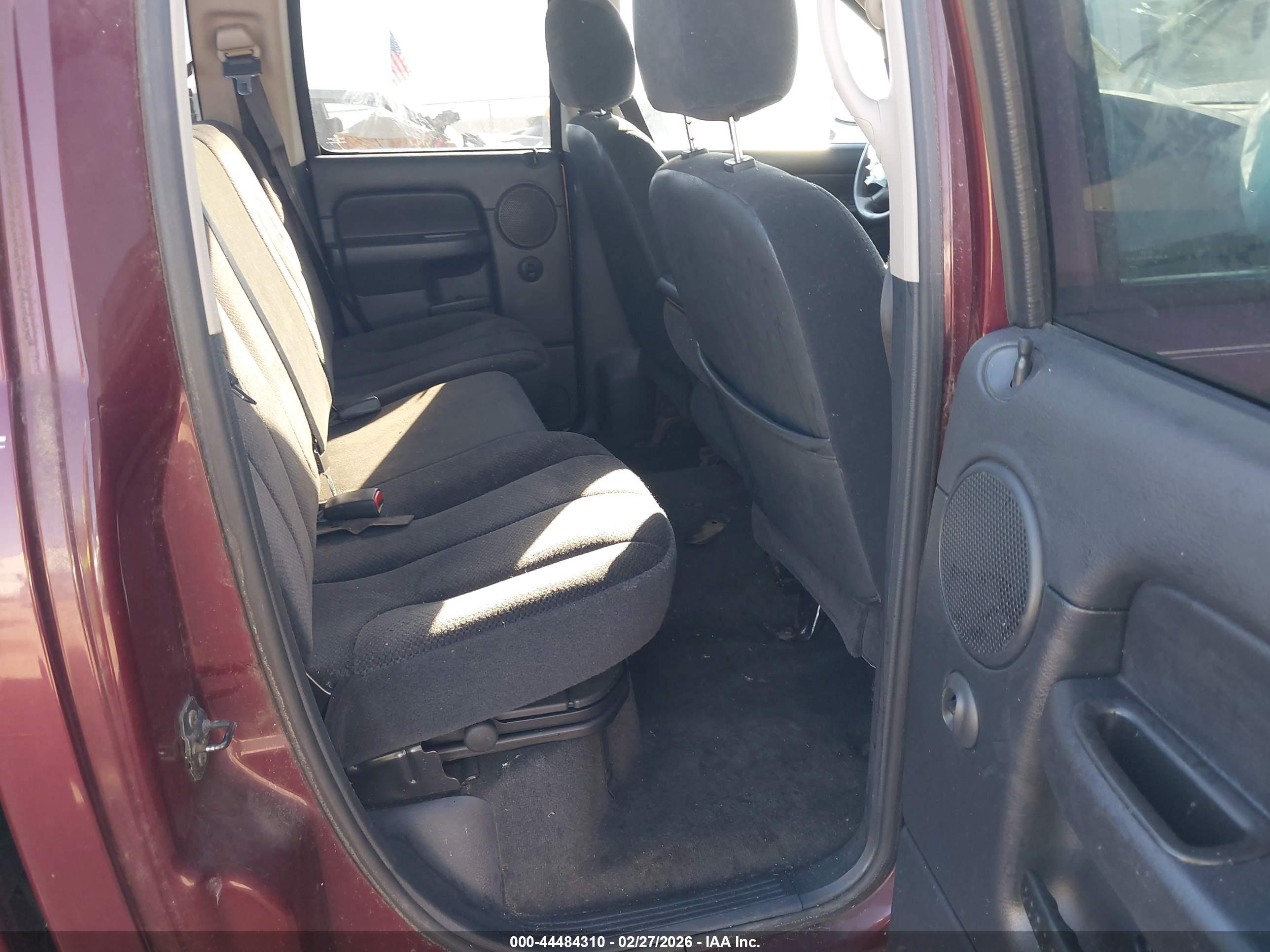 DODGE RAM image 8