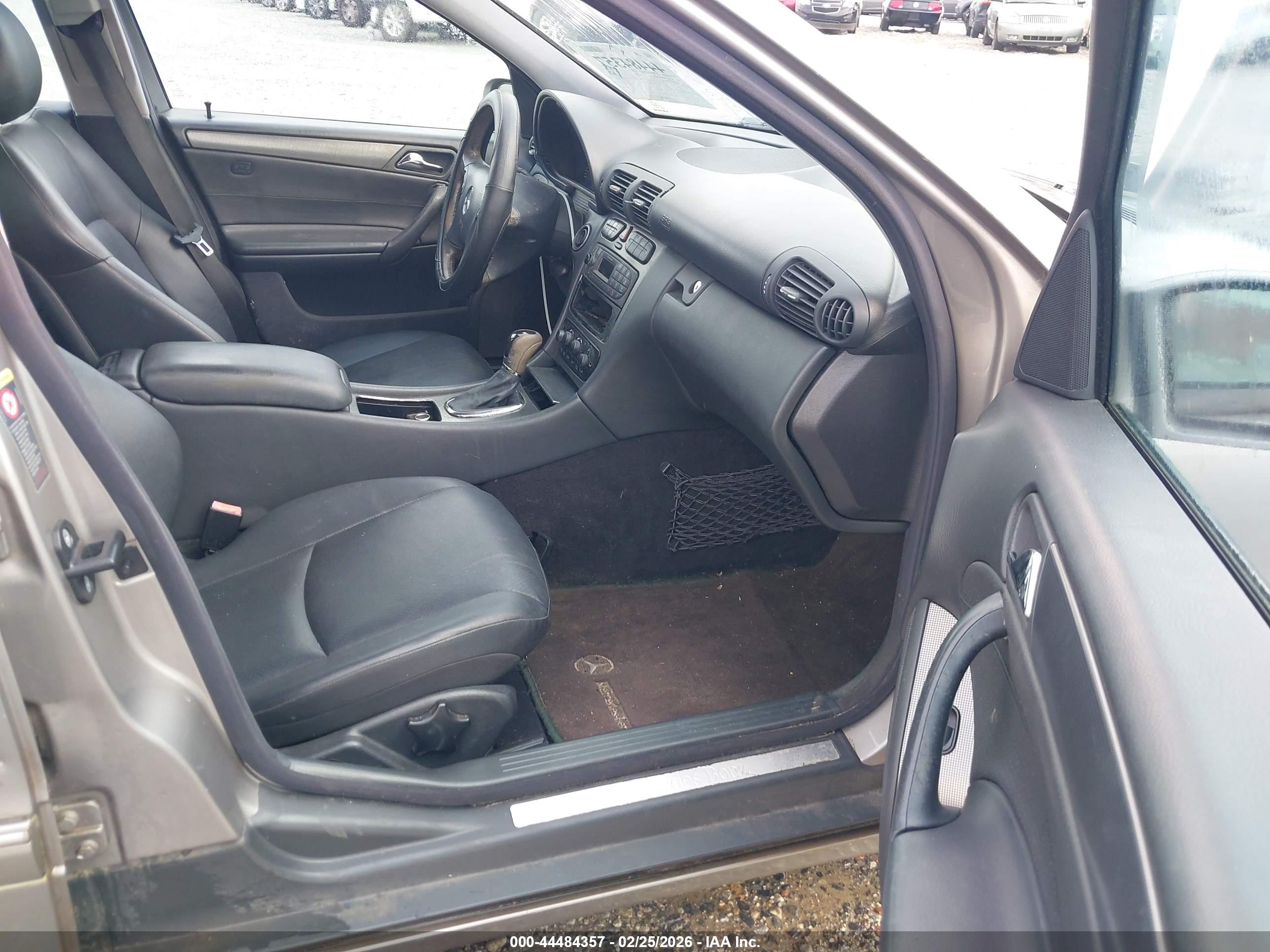 MERCEDES-BENZ C image 5