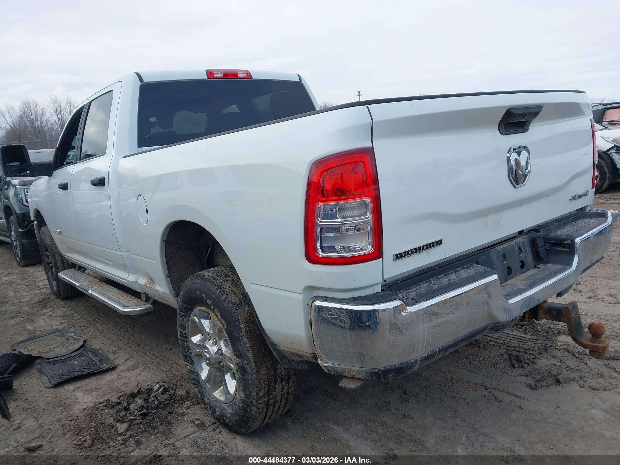 RAM 2500 image 3