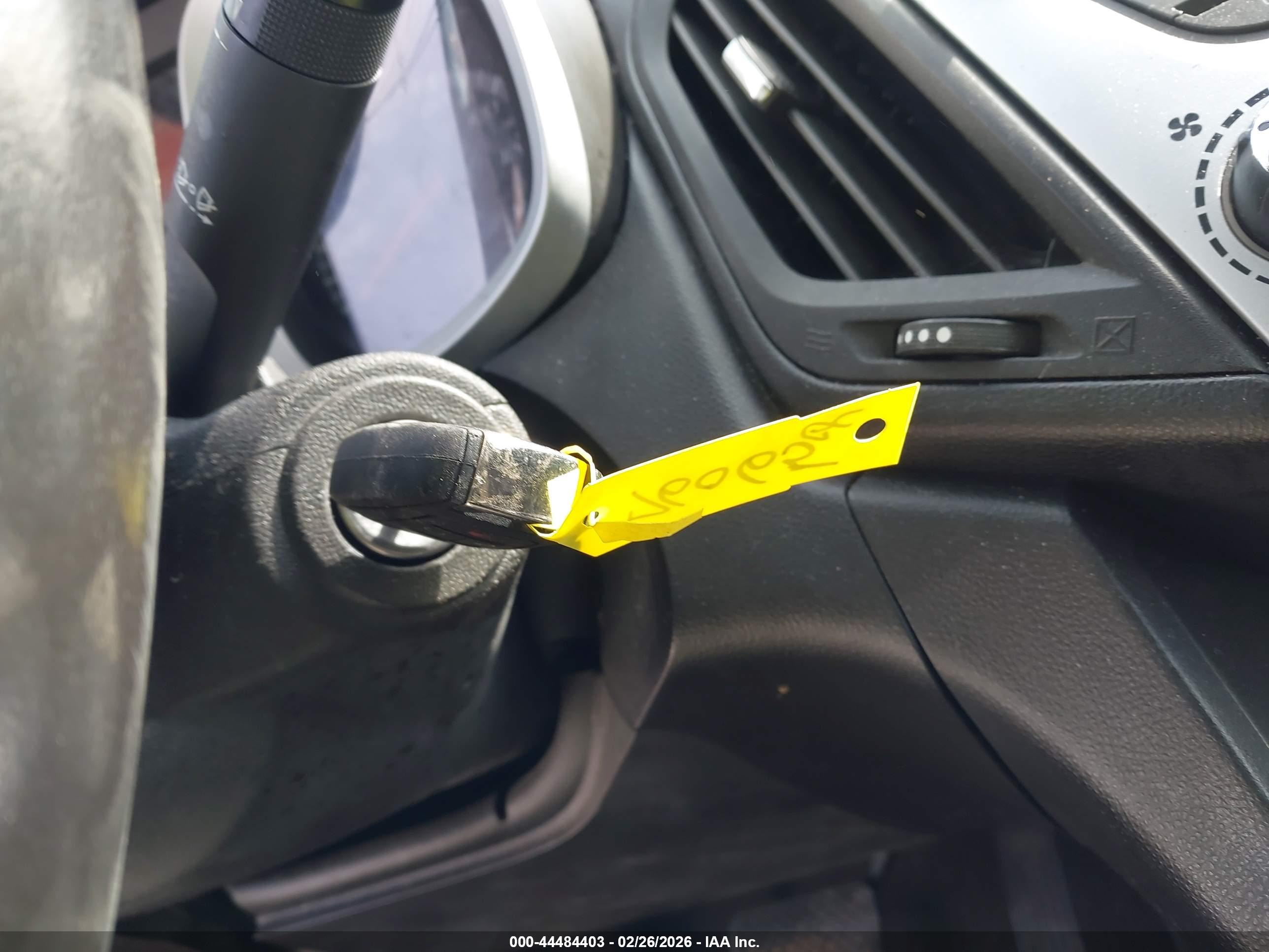 CHEVROLET EQUINOX image 11