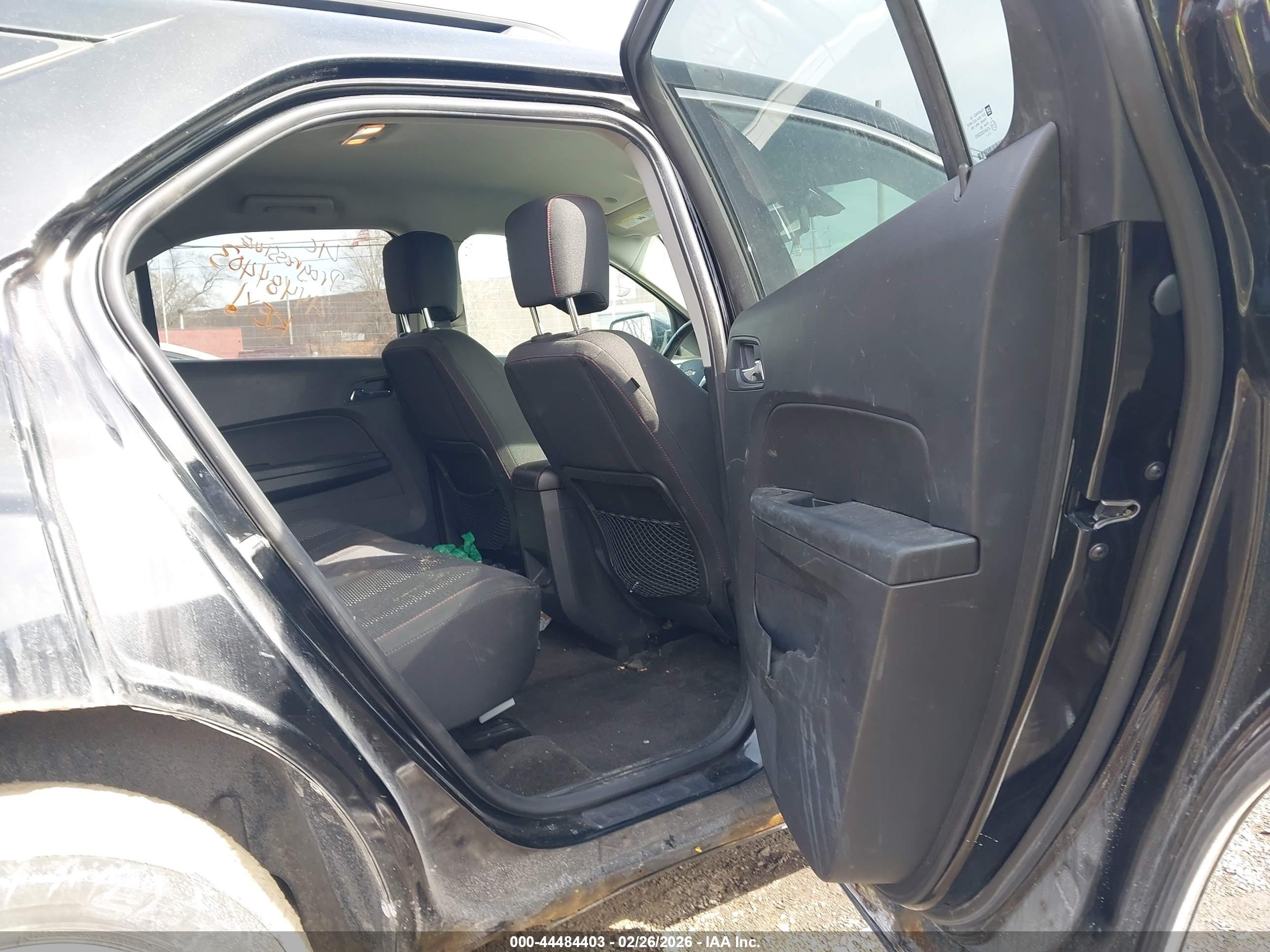 CHEVROLET EQUINOX image 8