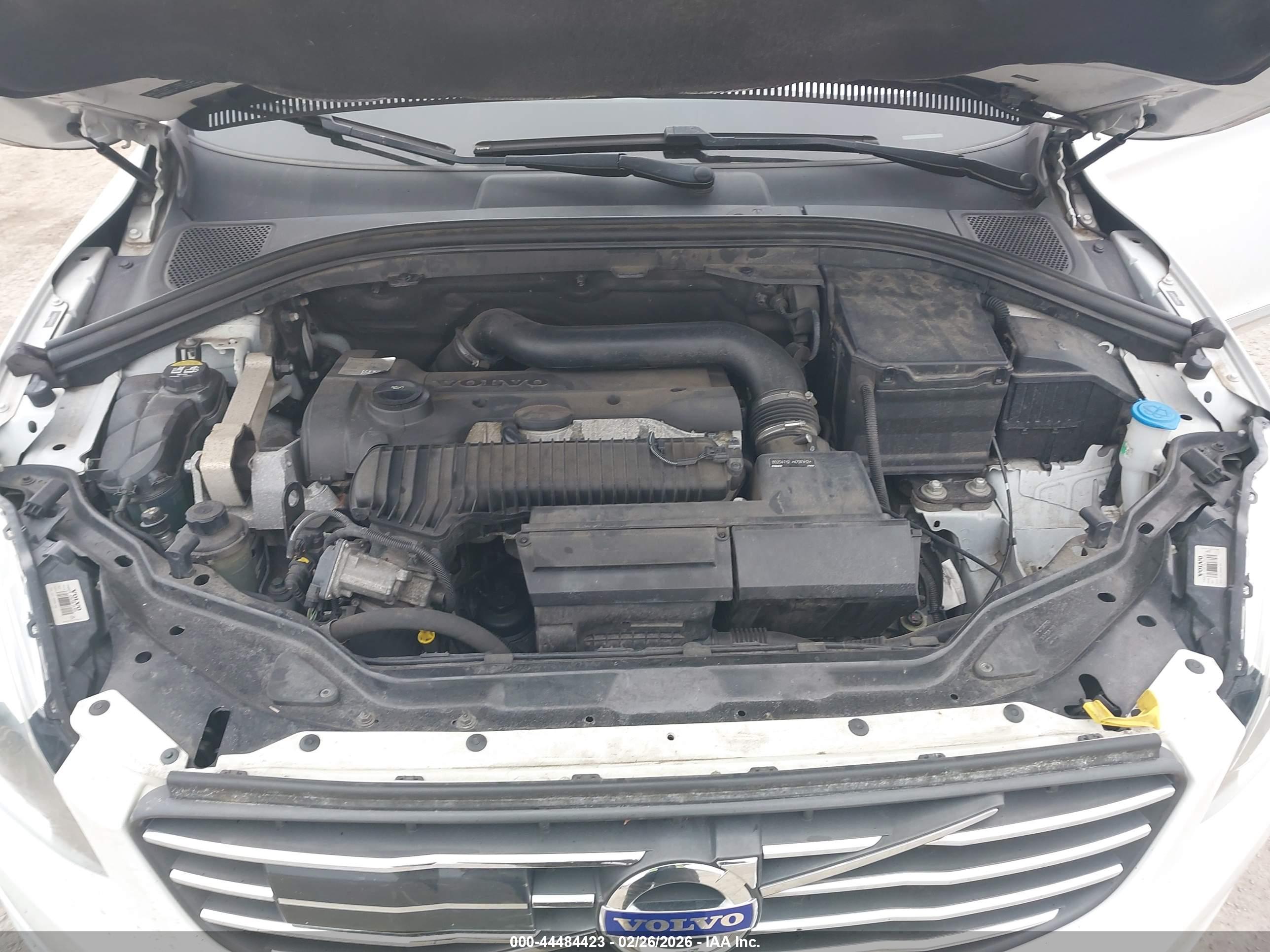 VOLVO XC60 image 10