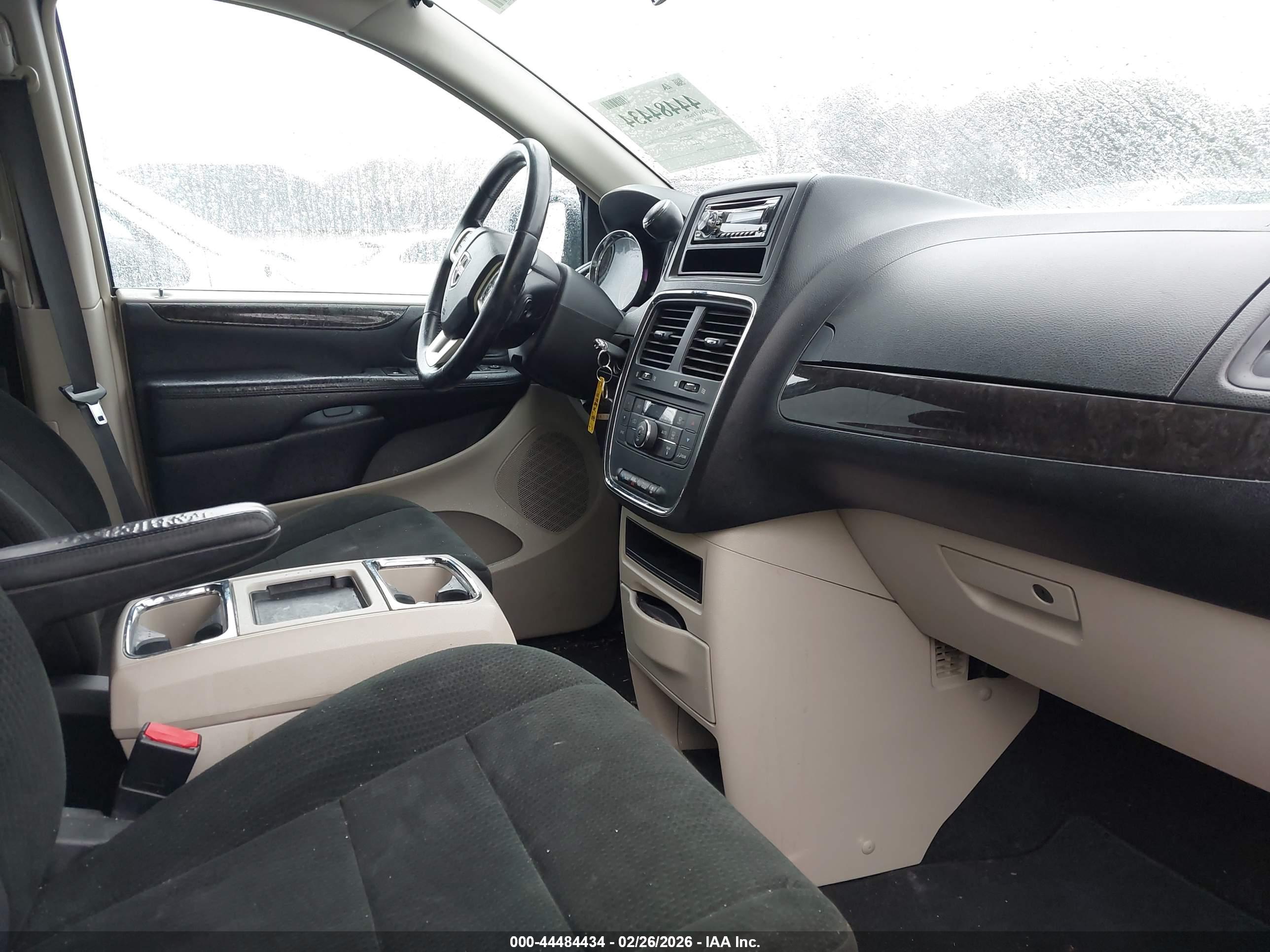 DODGE GRAND image 5
