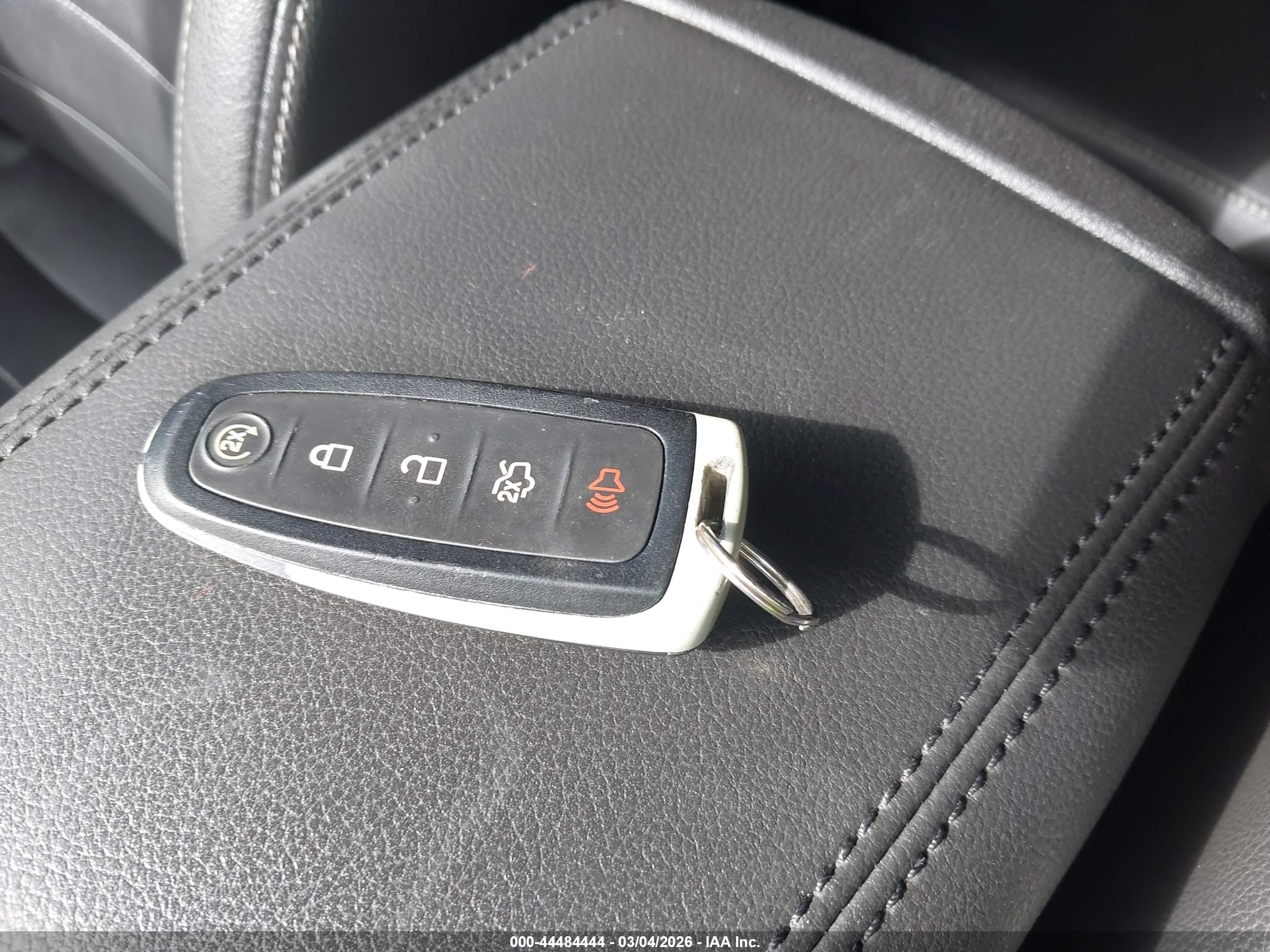 FORD ESCAPE image 11