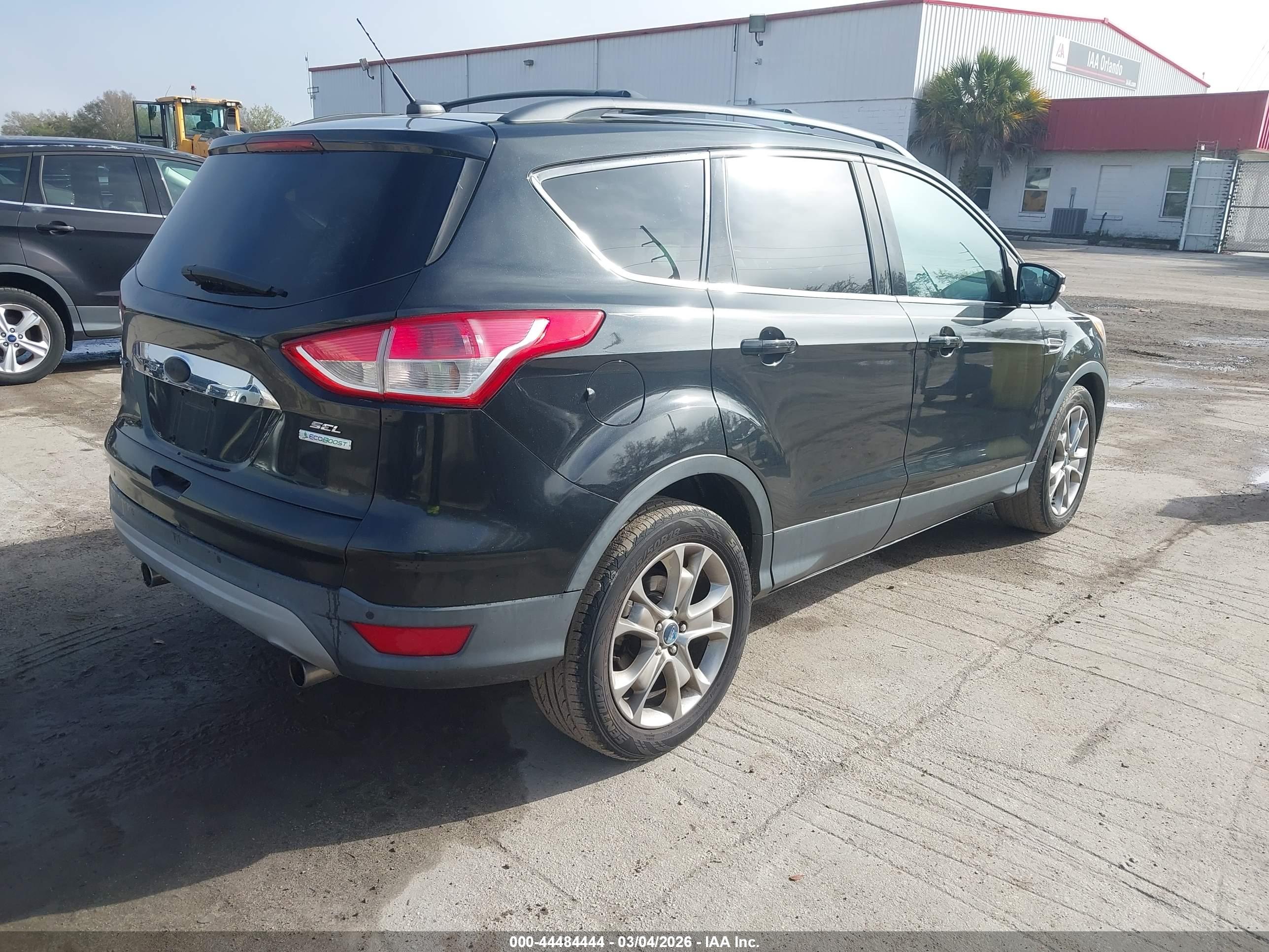 FORD ESCAPE image 4