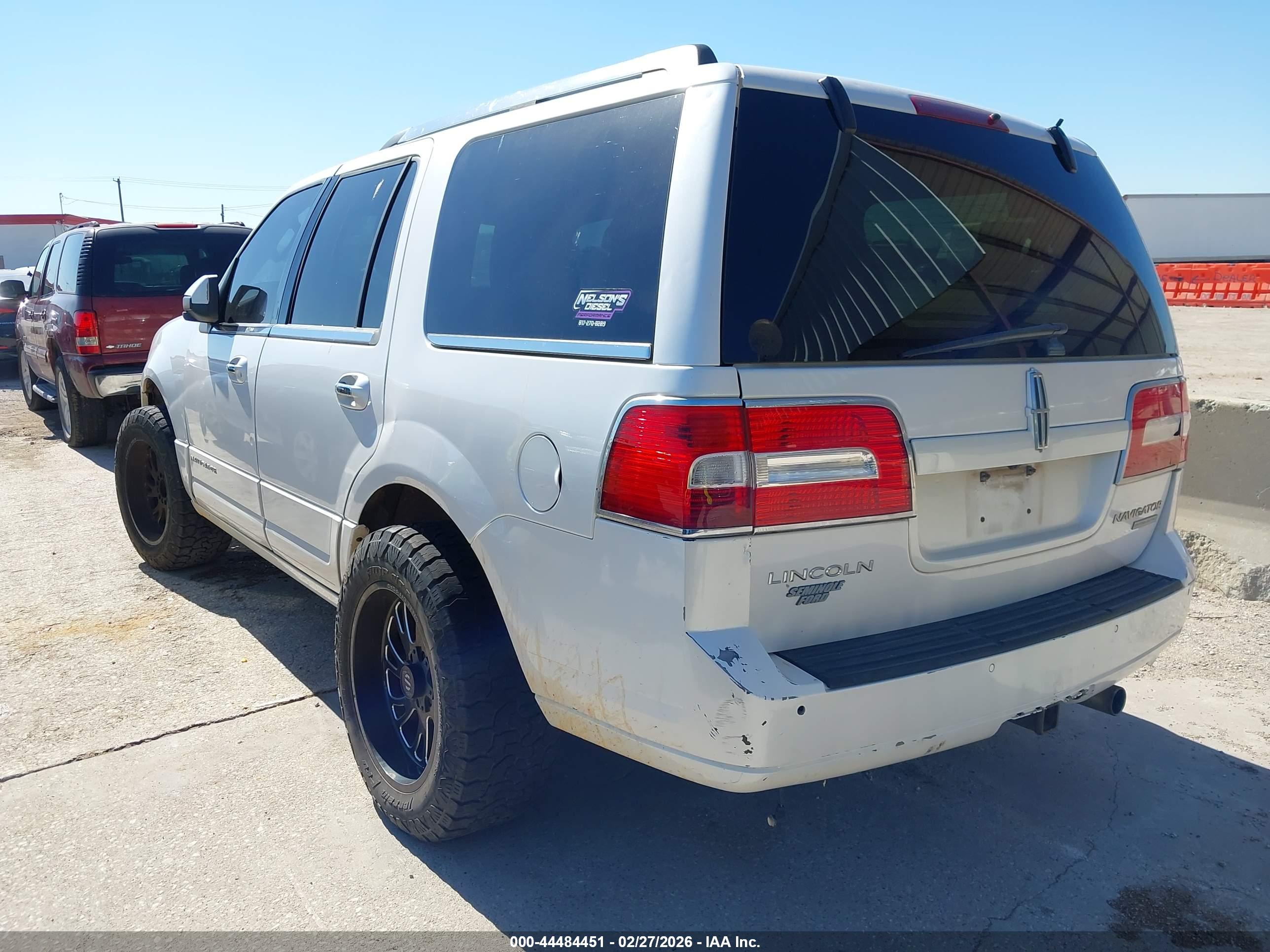 LINCOLN NAVIGATOR image 3