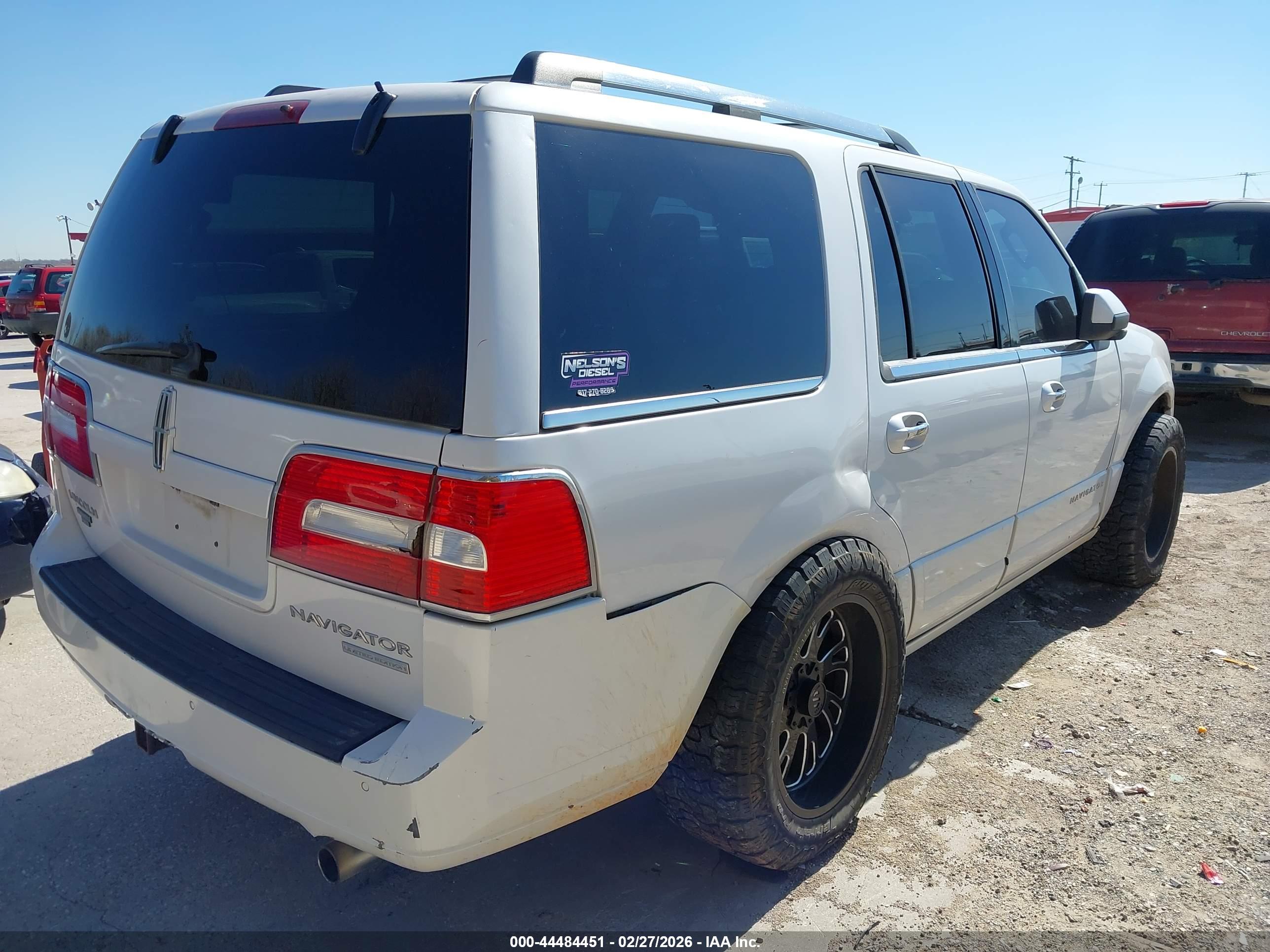 LINCOLN NAVIGATOR image 6