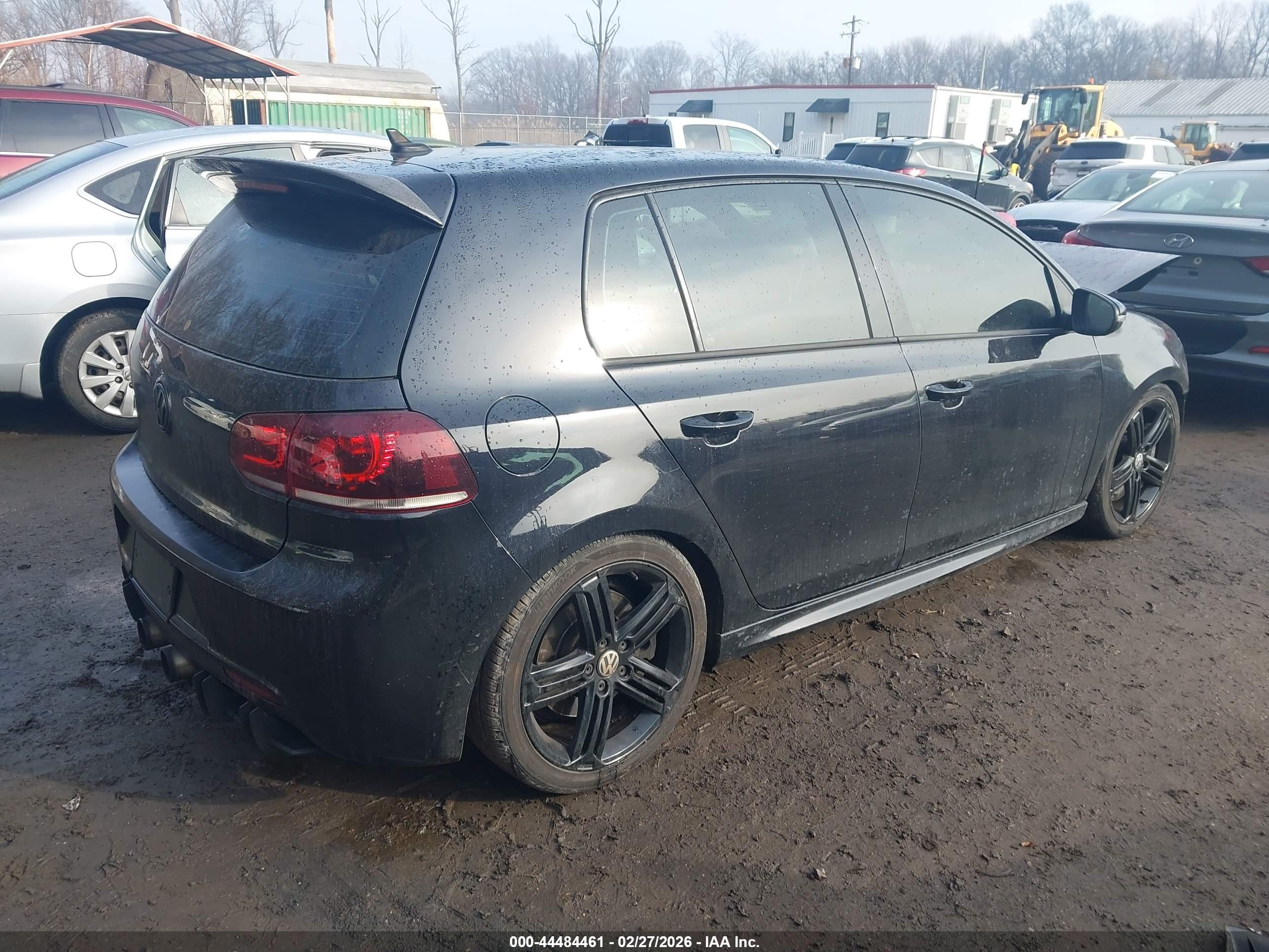 VOLKSWAGEN GOLF image 4