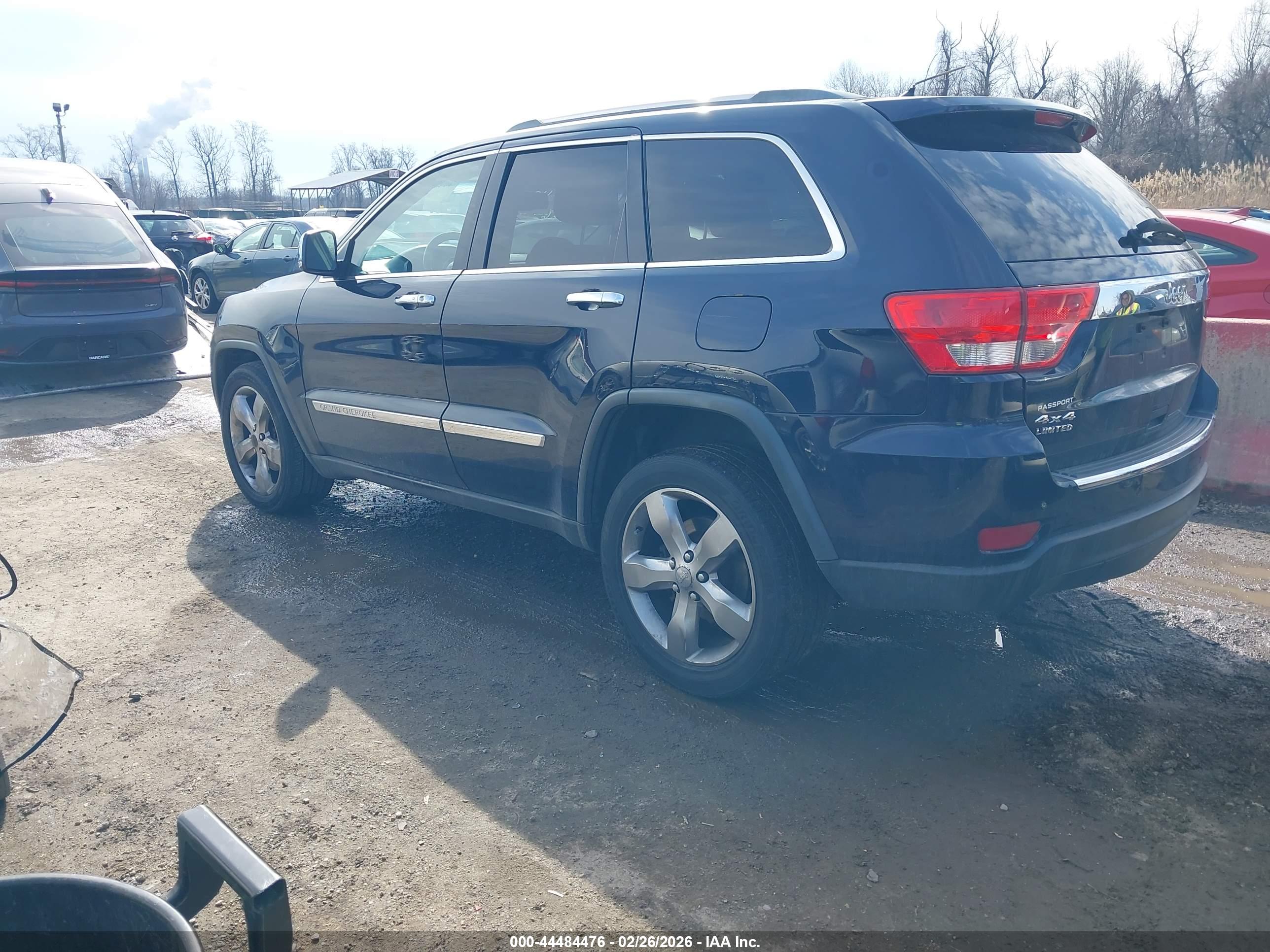JEEP GRAND image 3