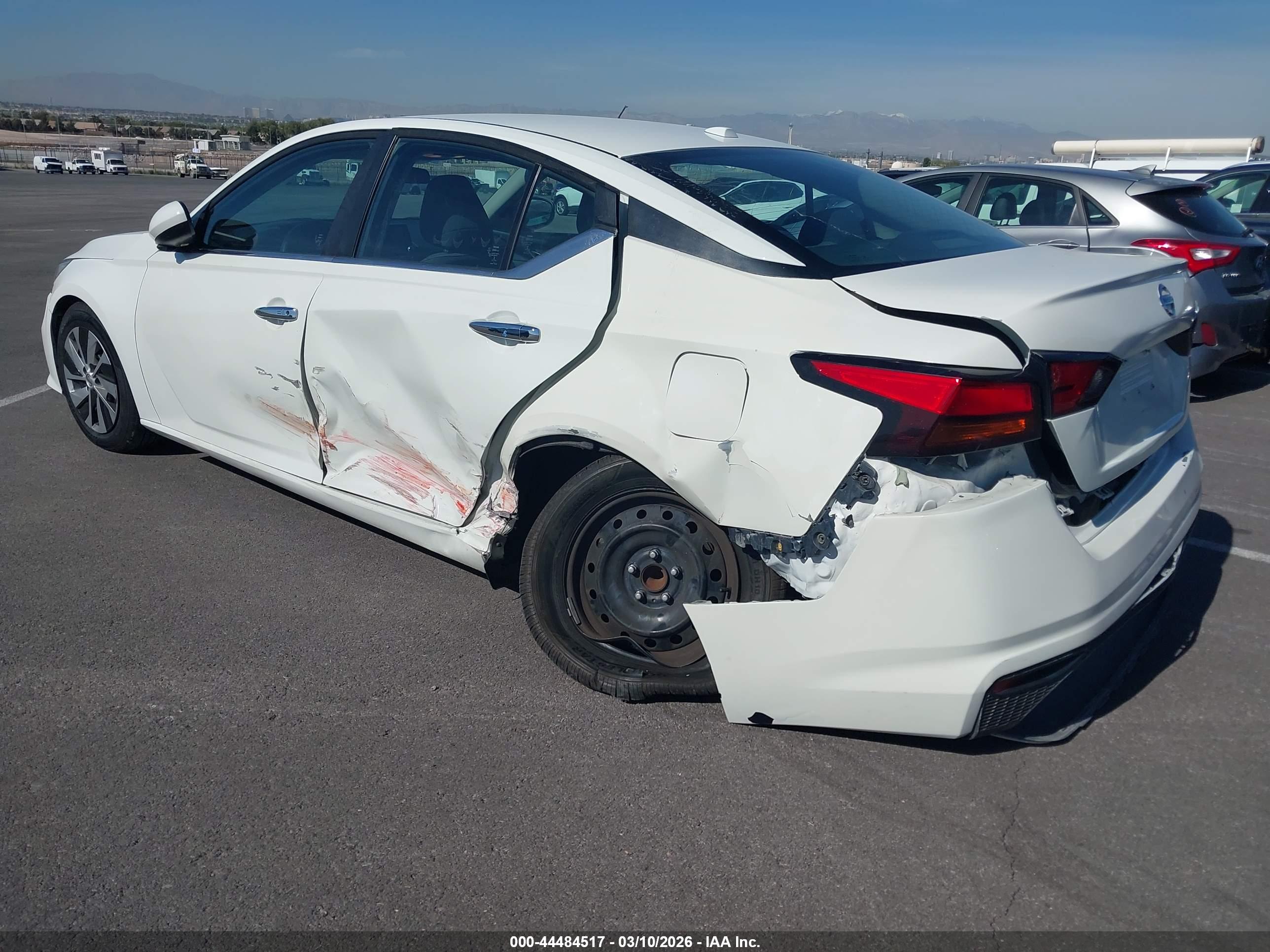 NISSAN ALTIMA image 3